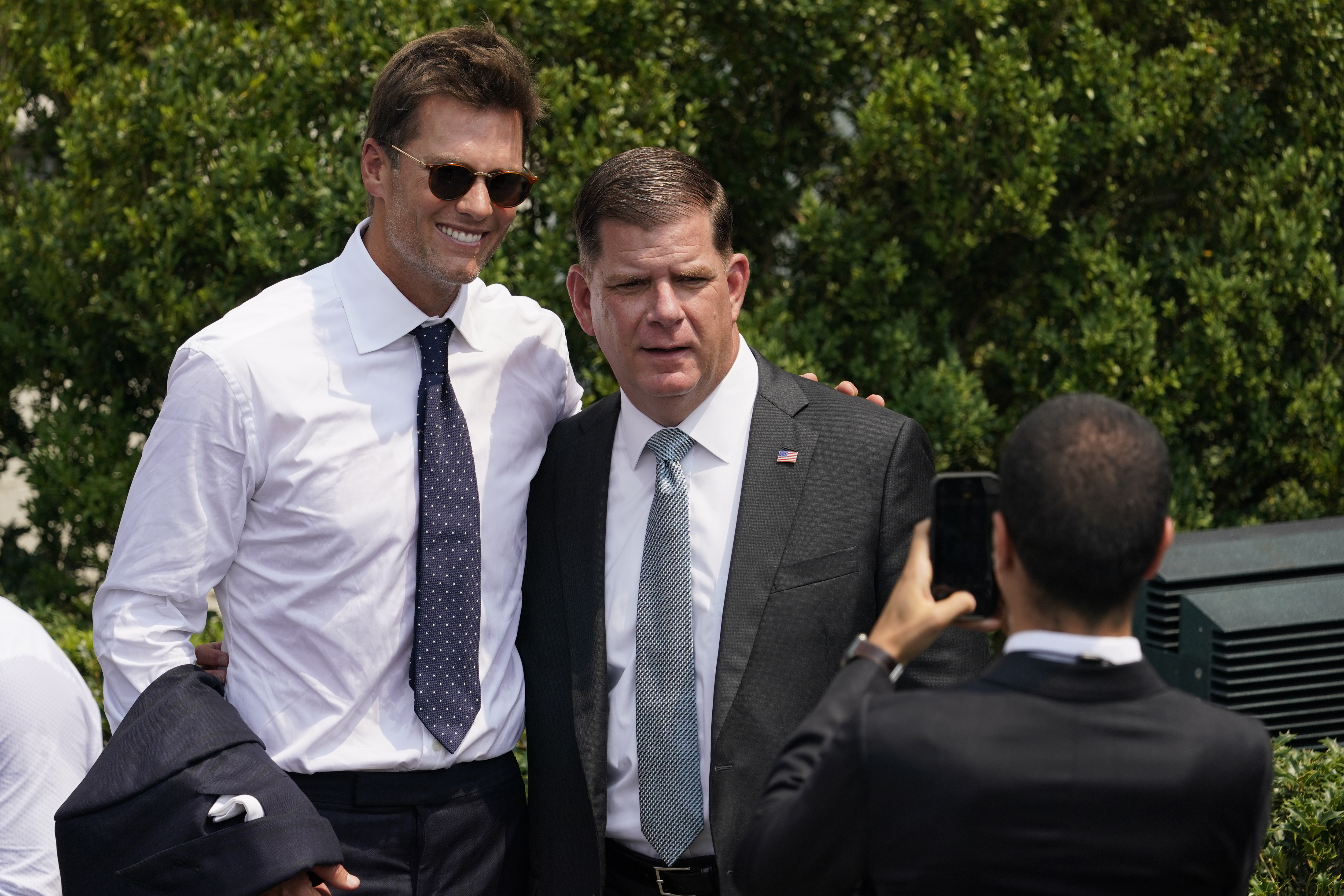 Visiting Biden at White House, Tom Brady pokes fun at Trump