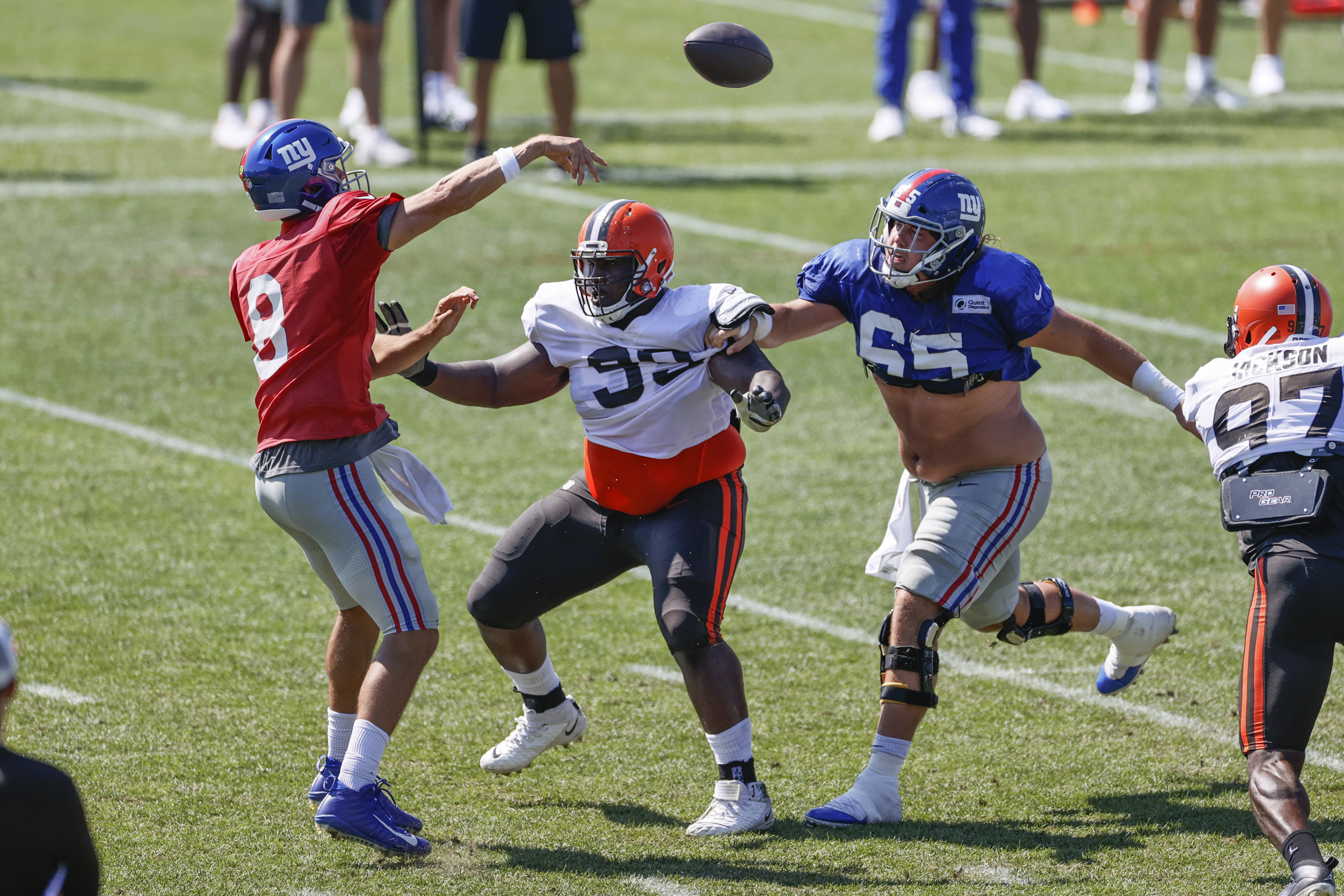 Giants and Browns will hold two joint practices in Cleveland