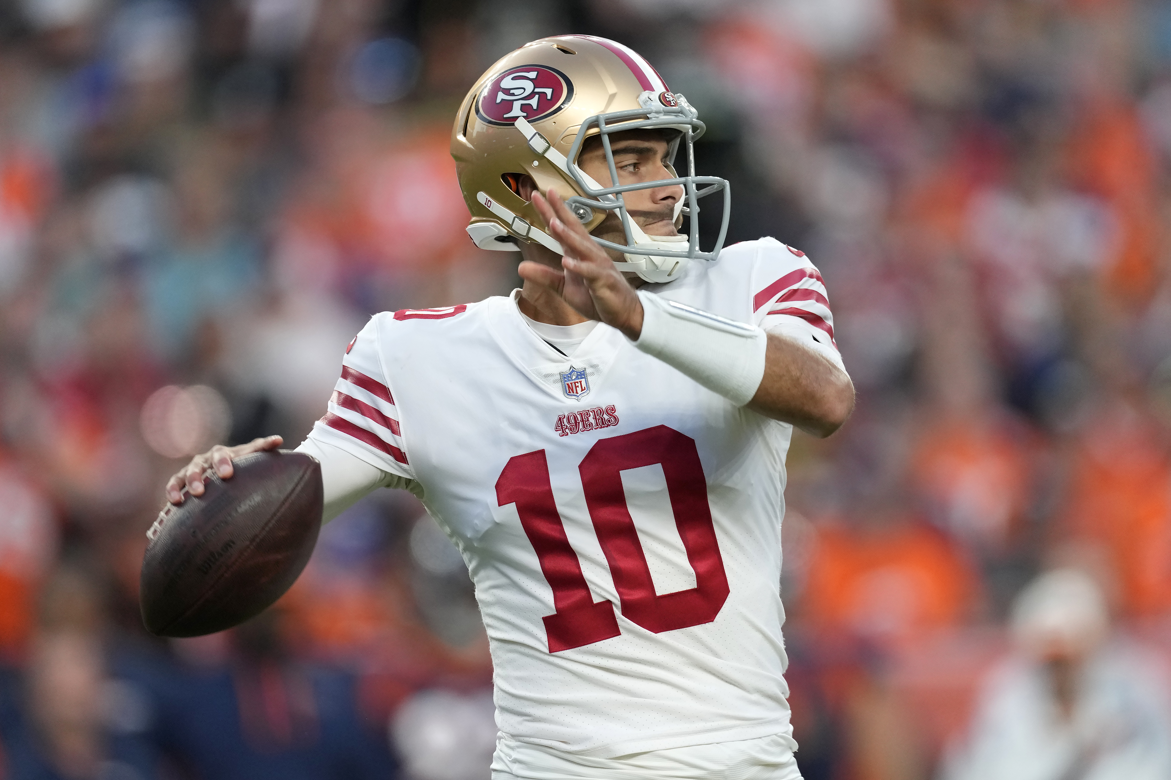 Broncos, Wilson edge Niners, Garoppolo 11-10 in prime time