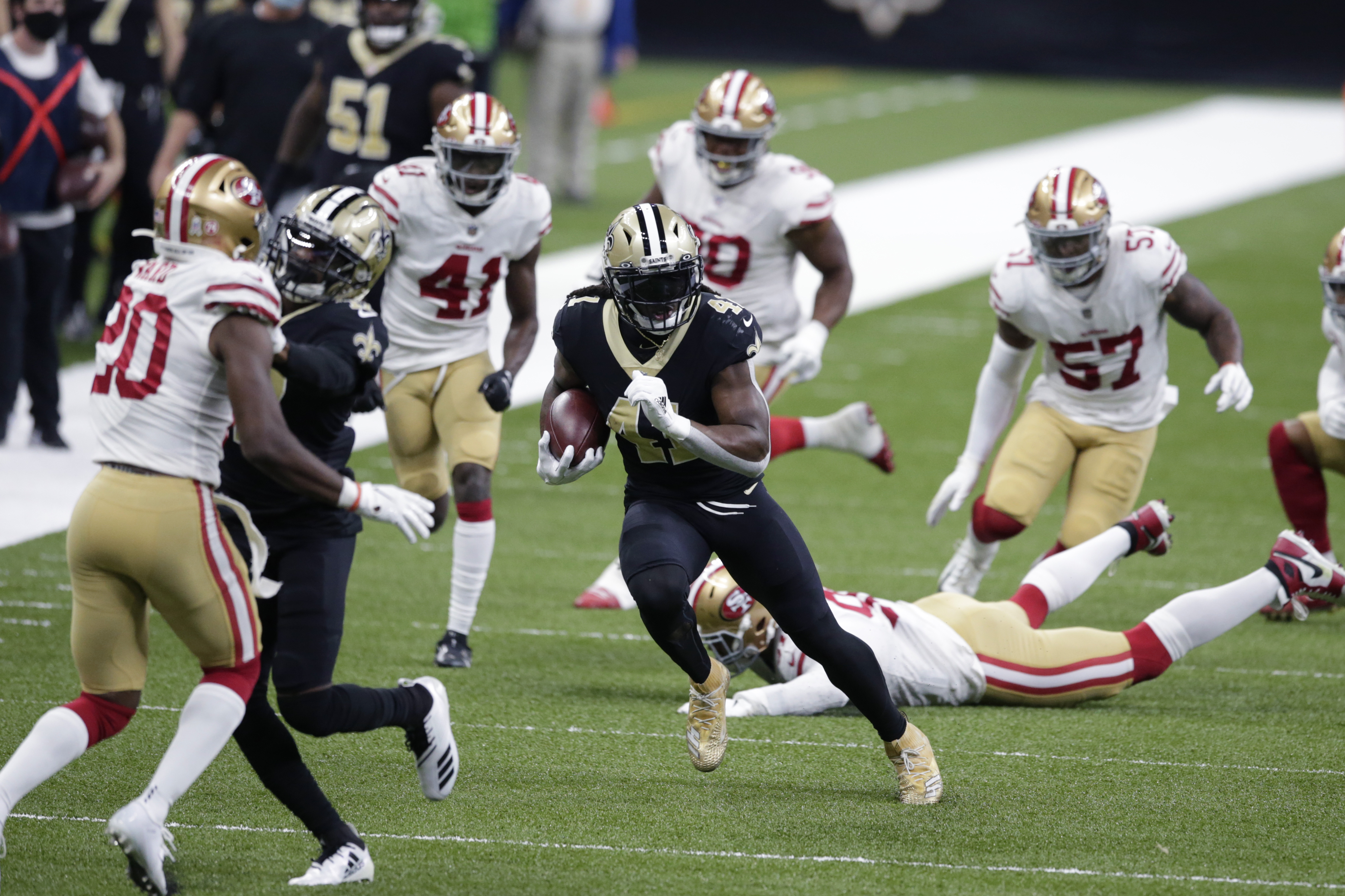 Saints overcome Brees injury, beat 49ers 27-13