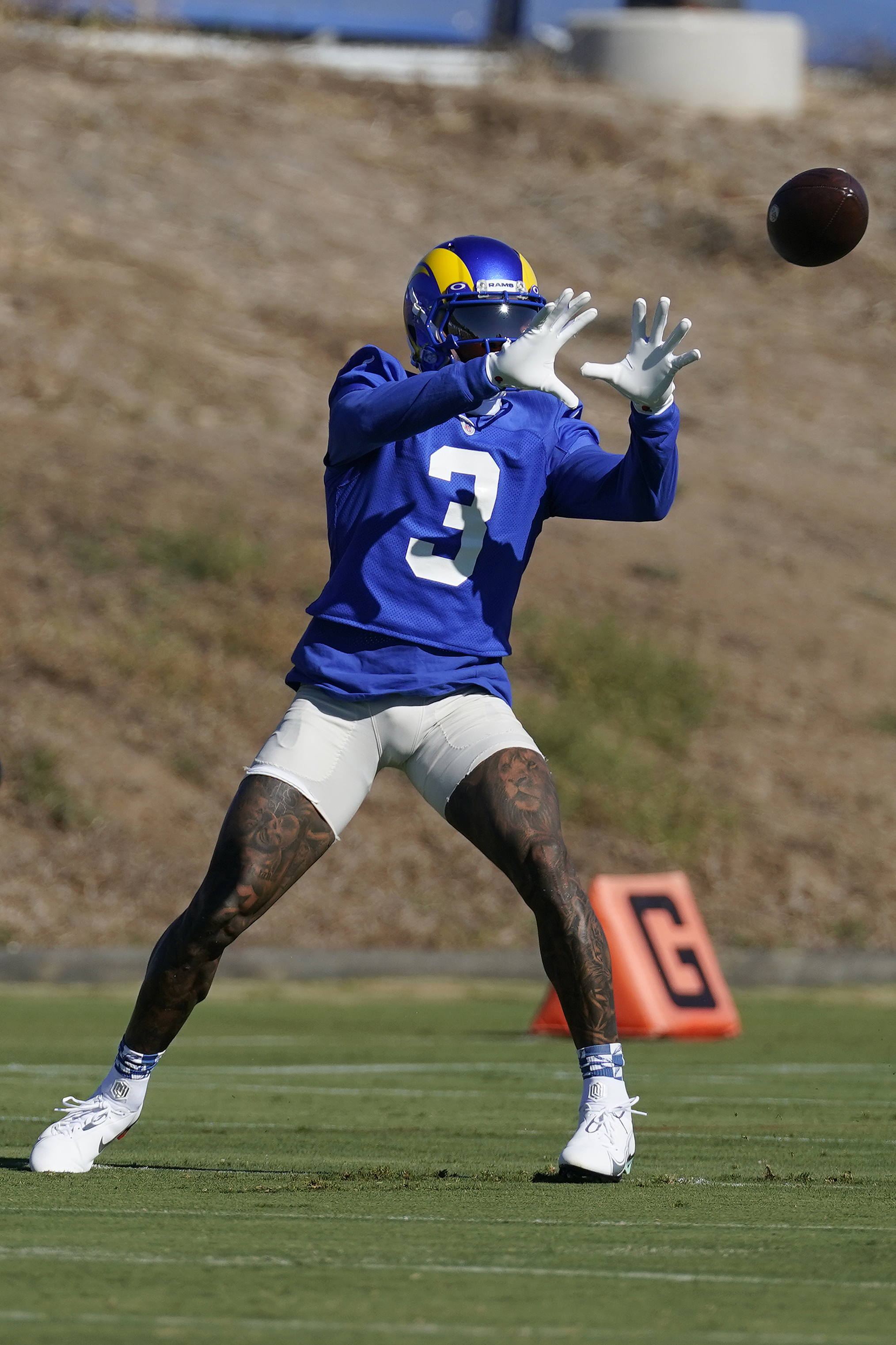 Rams receivers in flux: Woods tears ACL, Beckham practices,  KSEE24