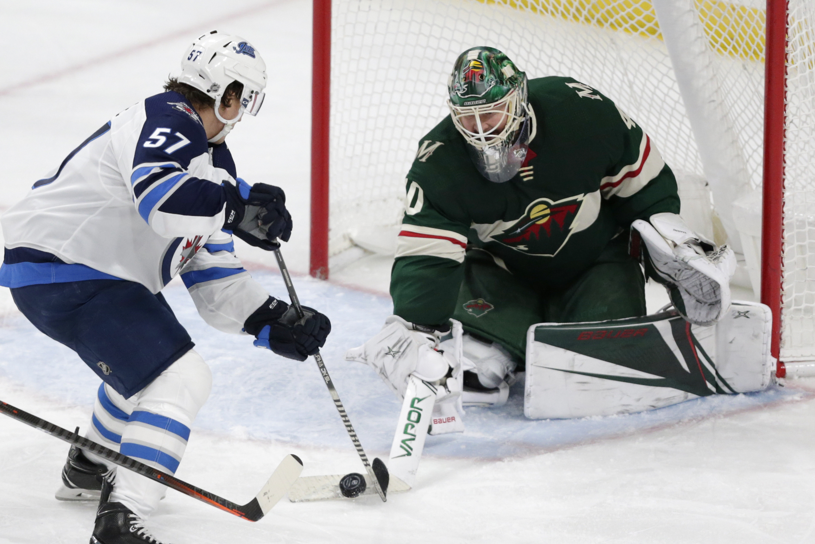 Minnesota trades goalie Dubnyk, forward Donato to San Jose