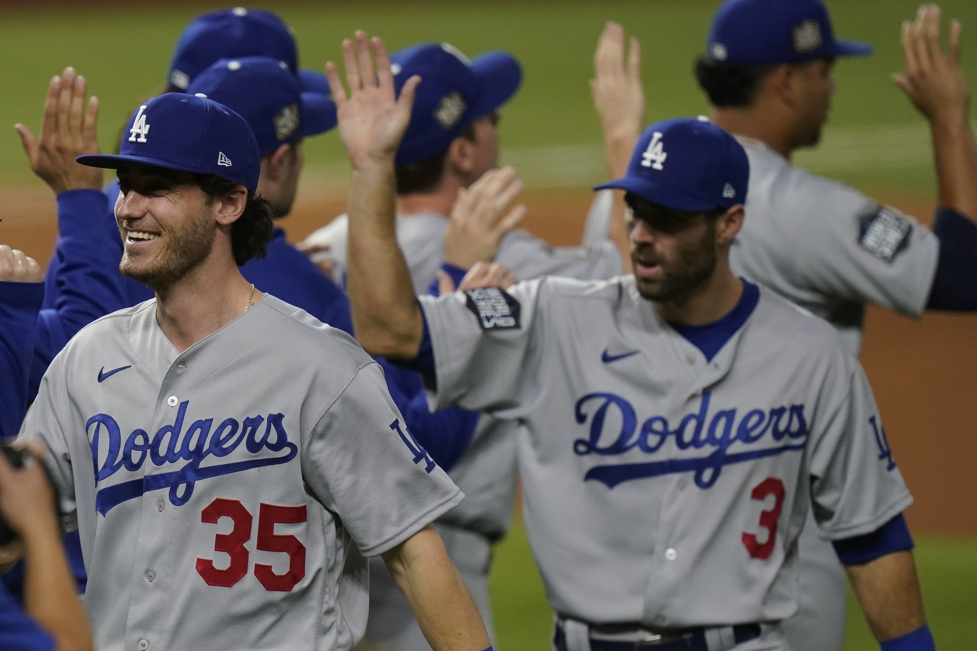 Corey Seager and Cody Bellinger of the Los Angeles Dodgers : r/Dodgers