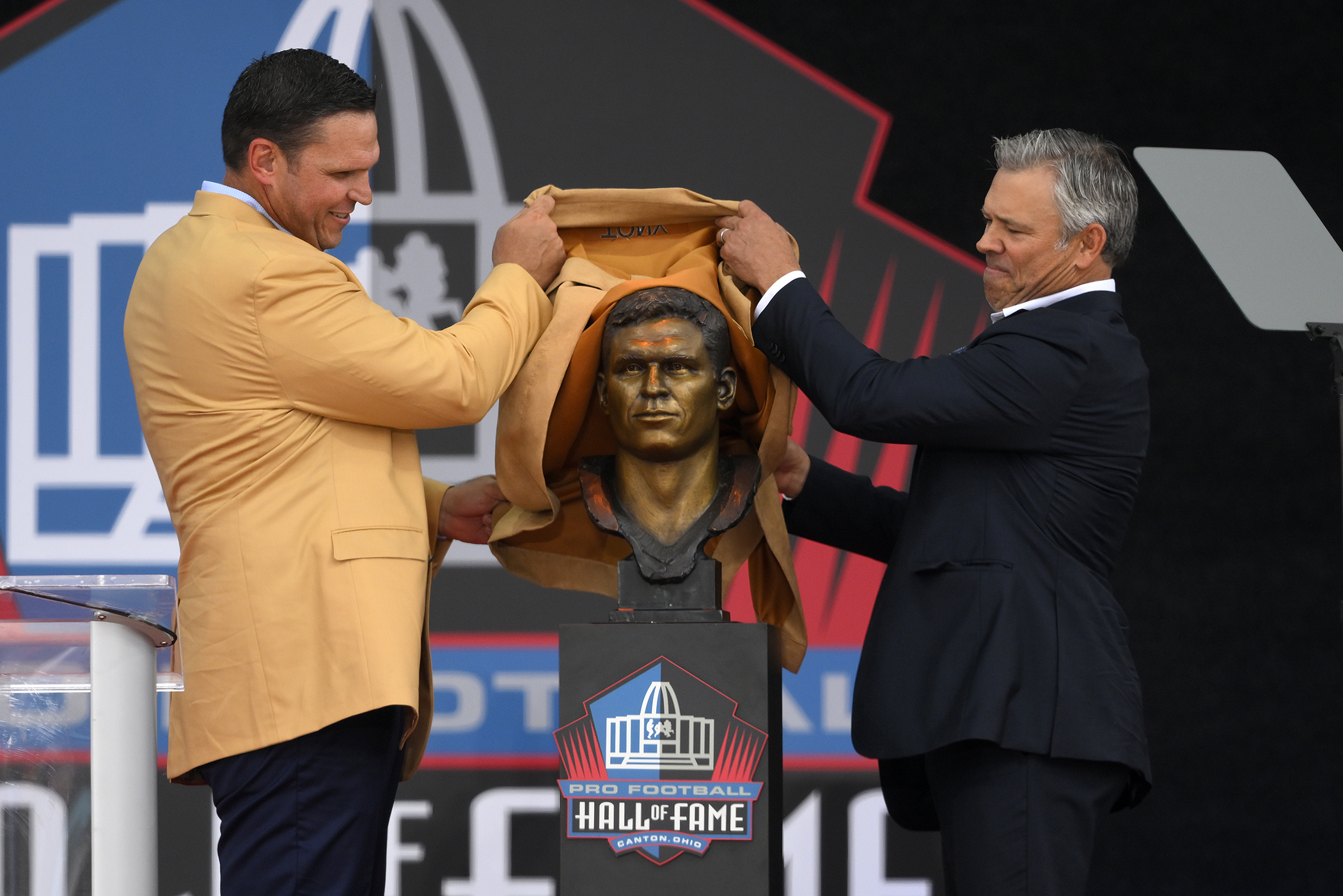 NFL Hall of Fame: Dick Vermeil, Sam Mills and Art McNally formally inducted