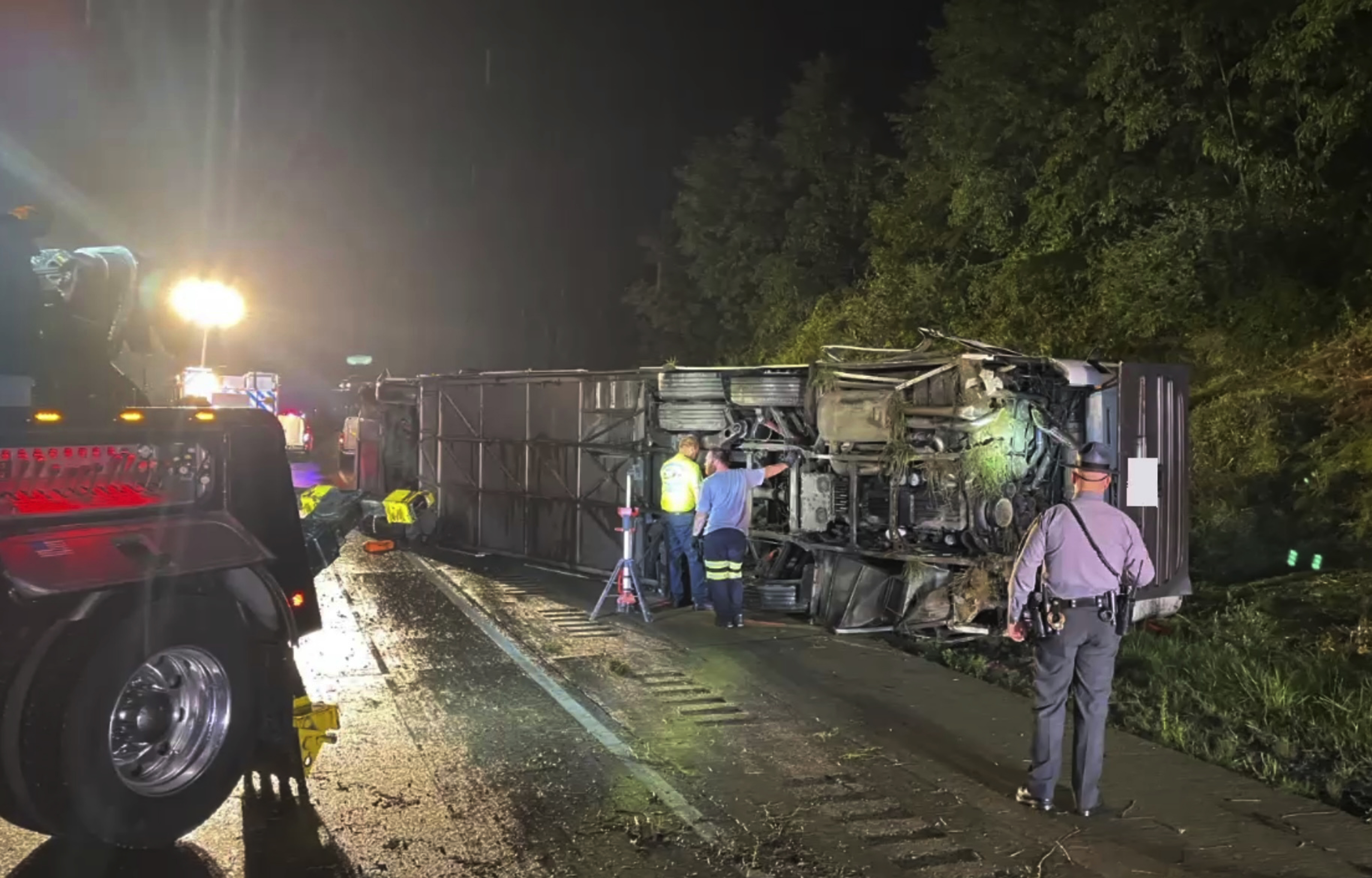 A survivor of the fatal Pennsylvania bus crash describes chaos and heroism  after it turned over