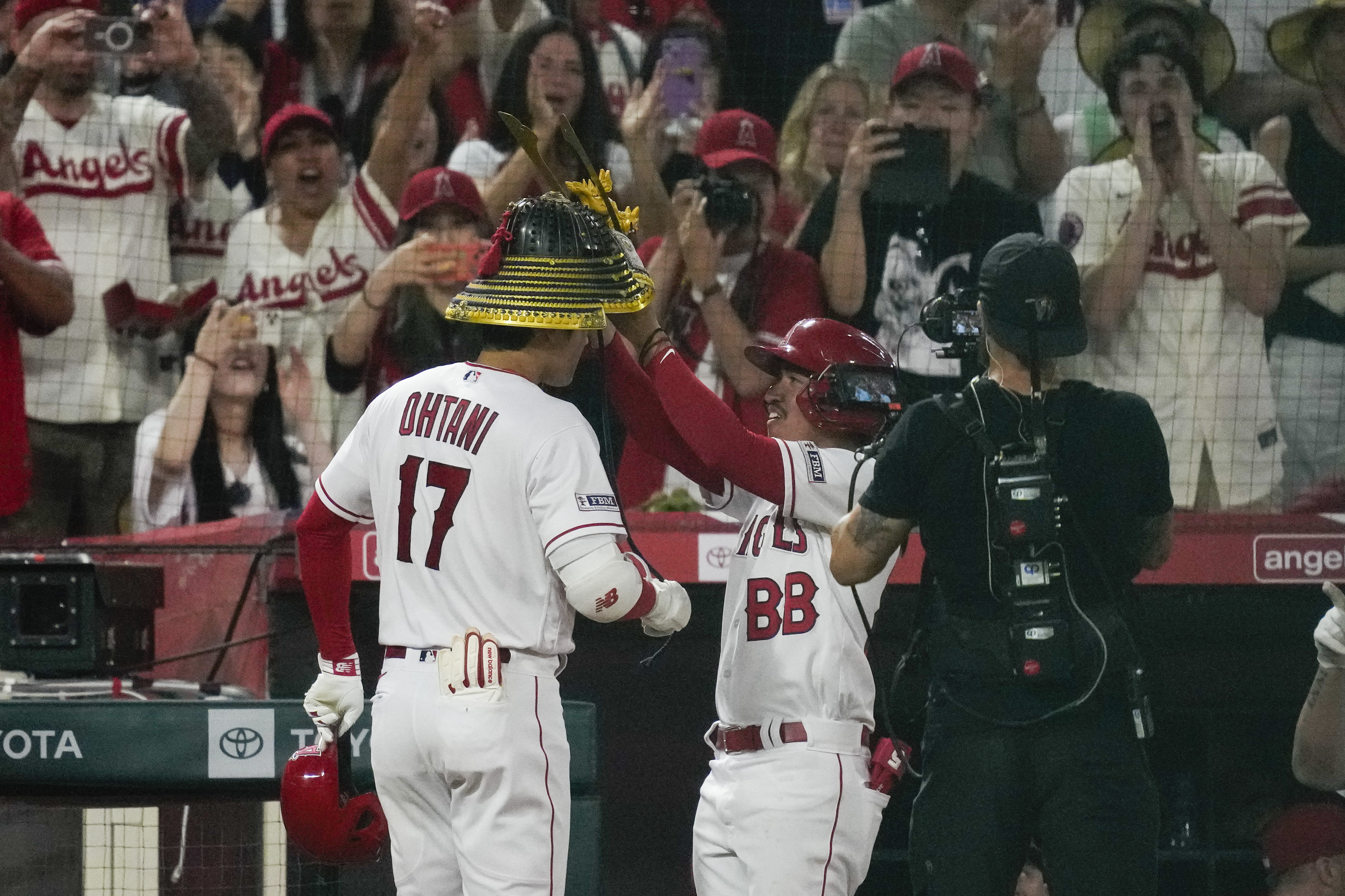 Shohei Ohtani hits 470-foot home run