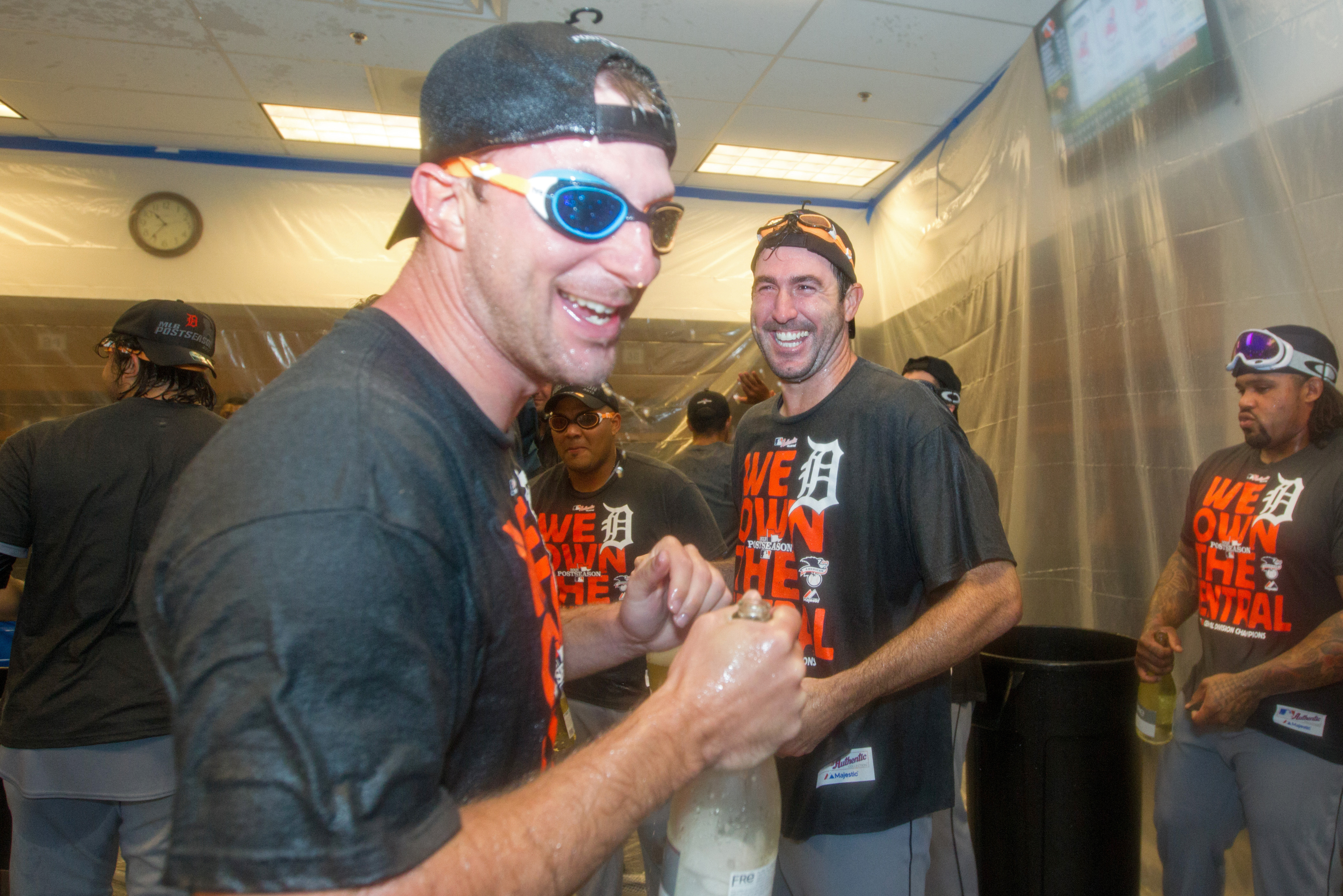 Photo of the Day: Max Scherzer's celebration goggles are