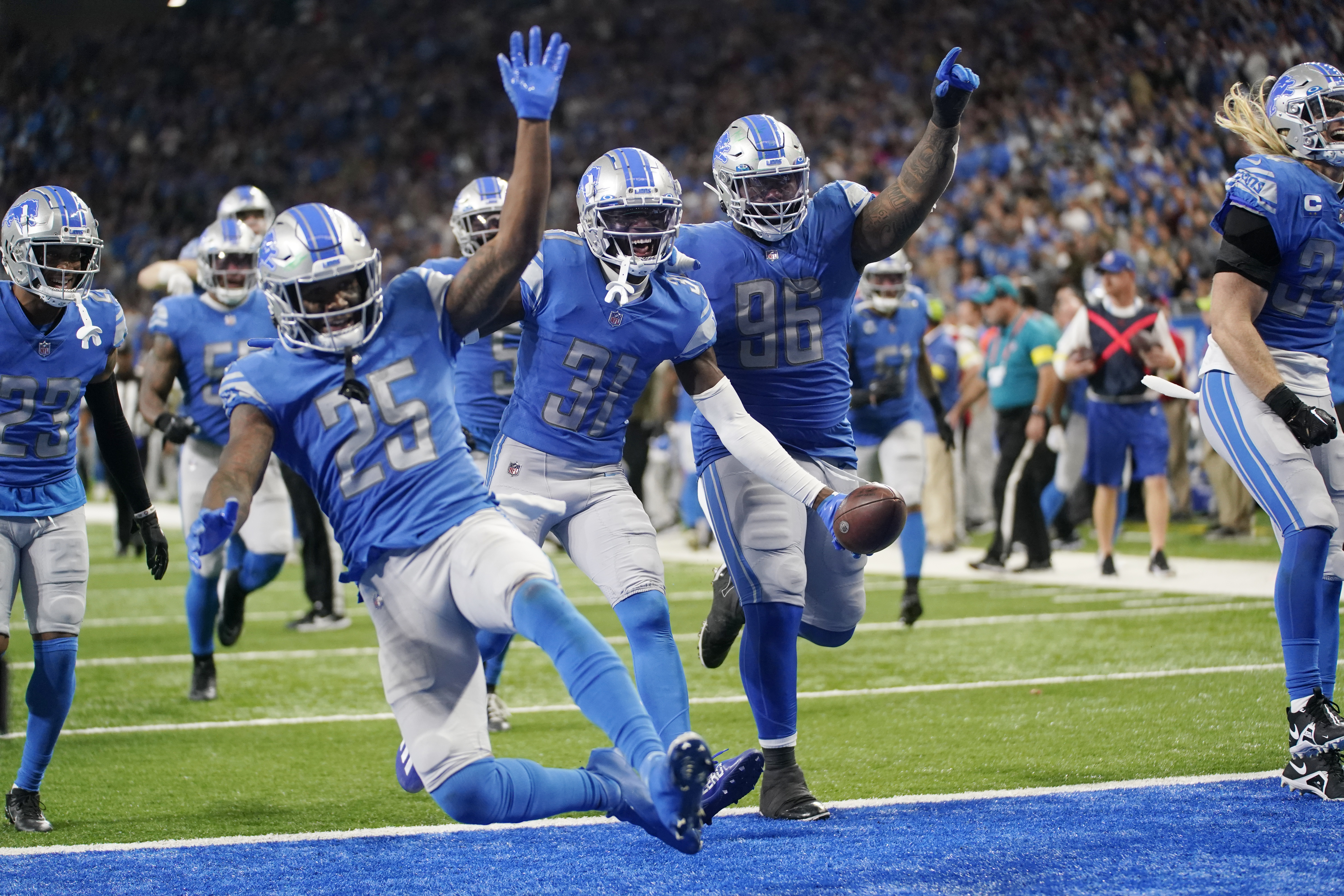 Watch: Lions rookies Kerby Joseph and Aidan Hutchinson pick off Aaron  Rodgers in the end zone