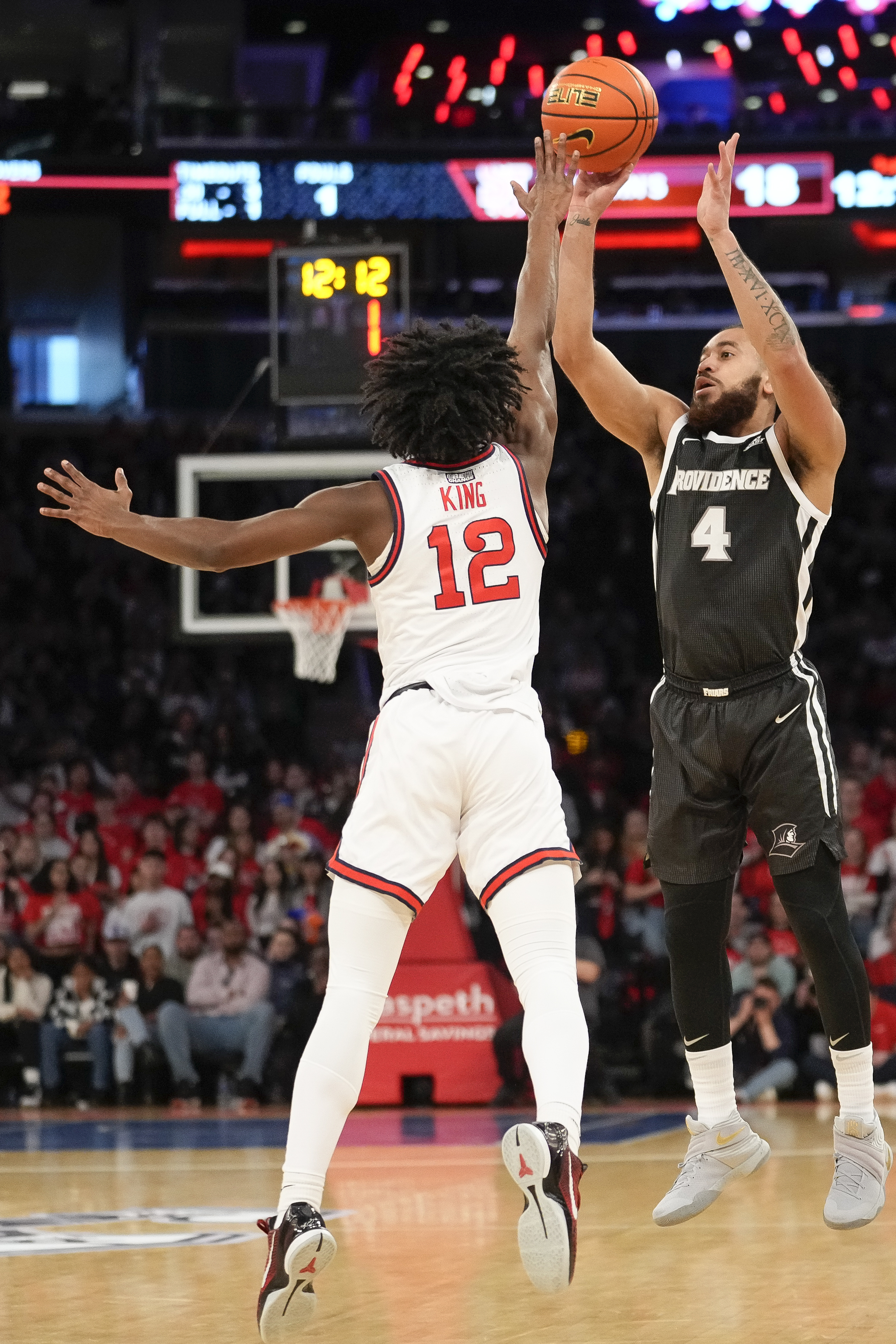 Still grieving, Jones helps St. John's top No. 20 Providence