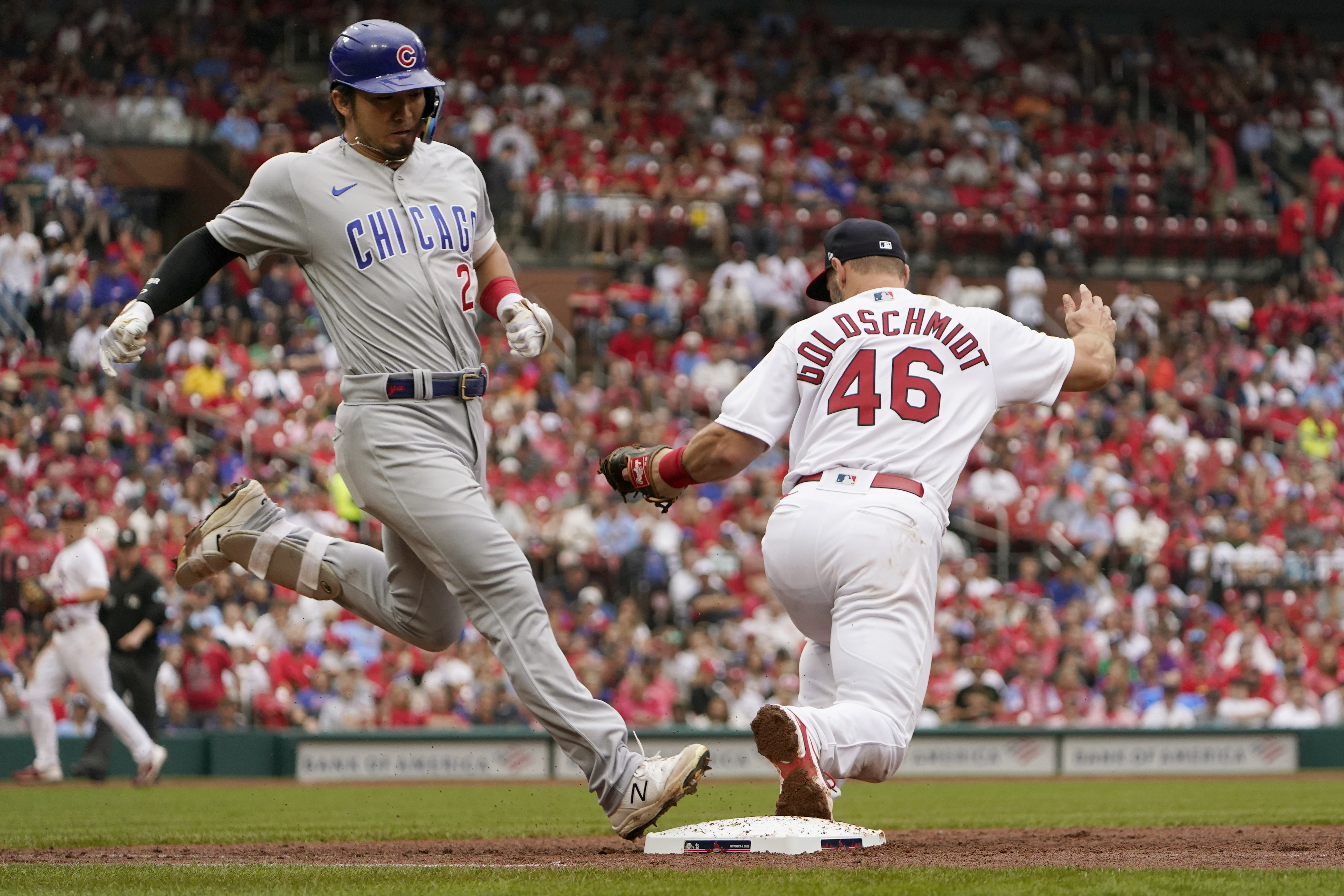 WATCH: Albert Pujols Hits Game-Winning, Career Home Run Number 695 -  Fastball