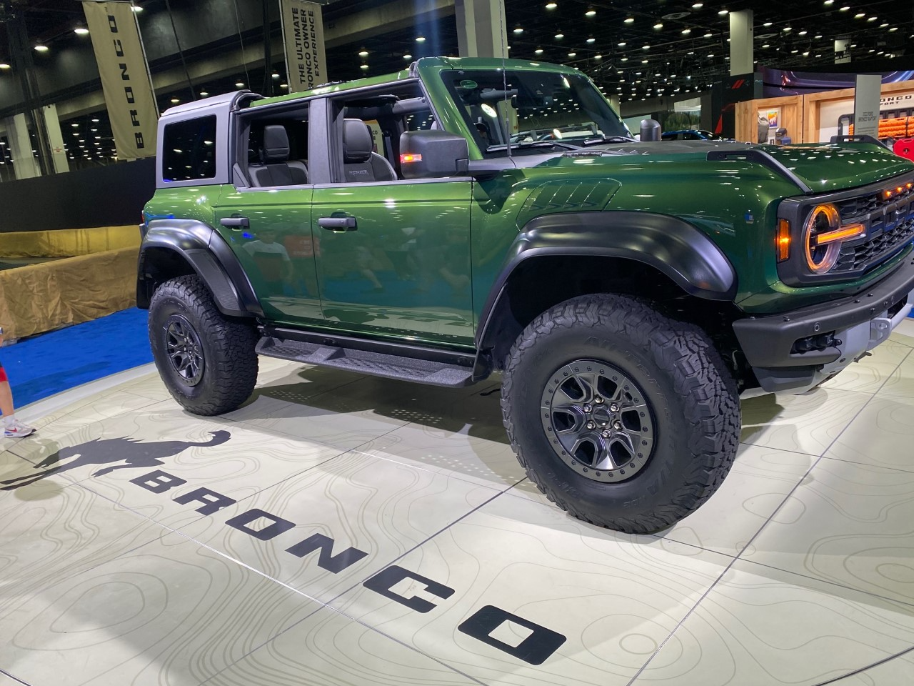 2022 Ford Bronco Raptor Proves To Be A Showstopper In Detroit