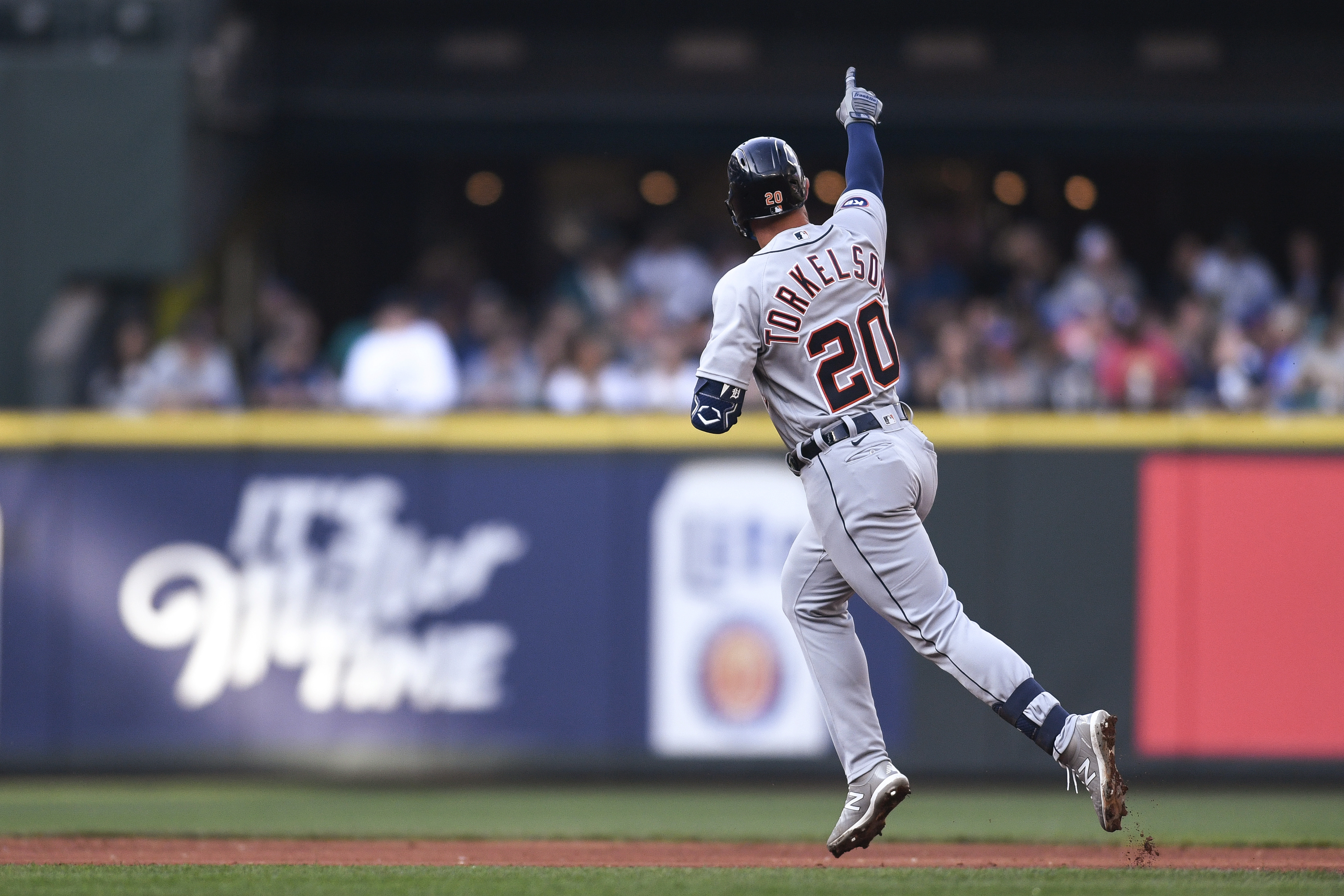 Catcher Torrens gets win, Mariners sweep Tigers in DH