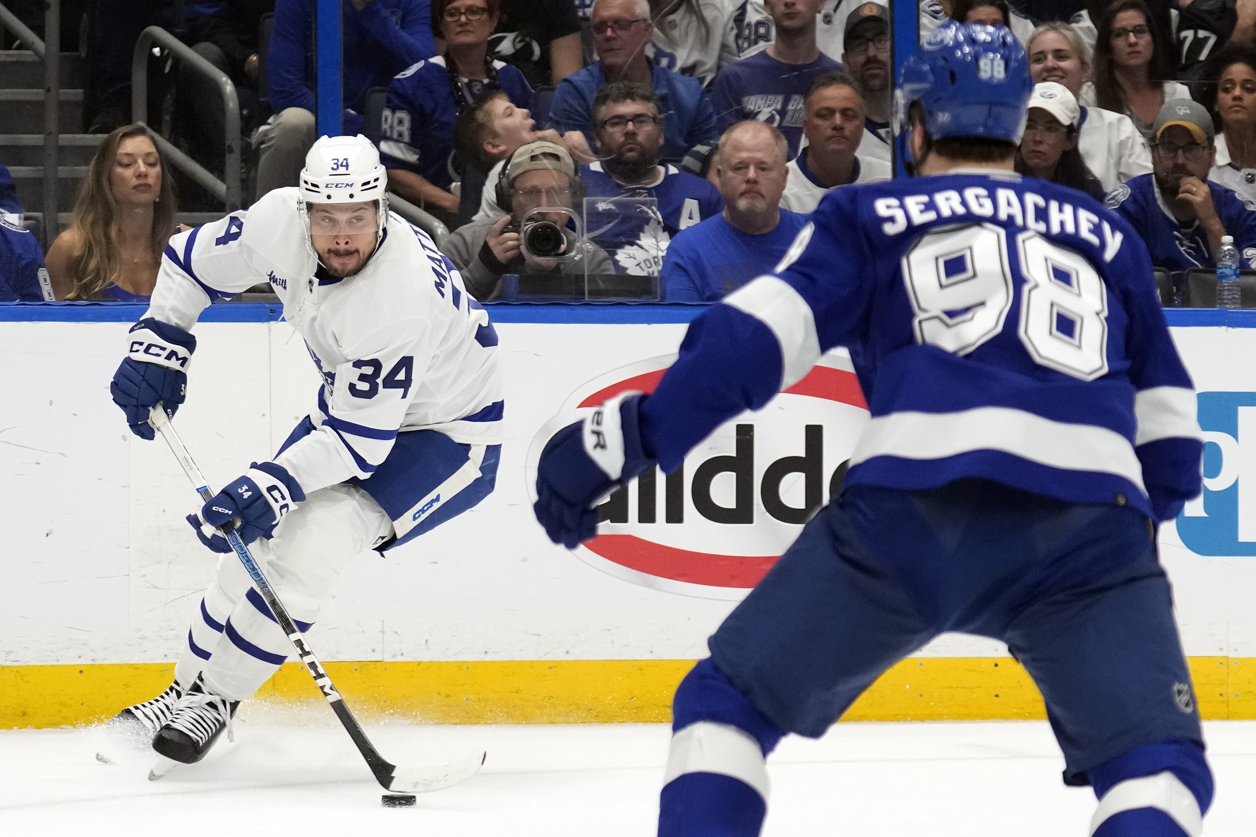 John Tavares with a Spectacular Goal from Tampa Bay Lightning vs. Toronto  Maple Leafs