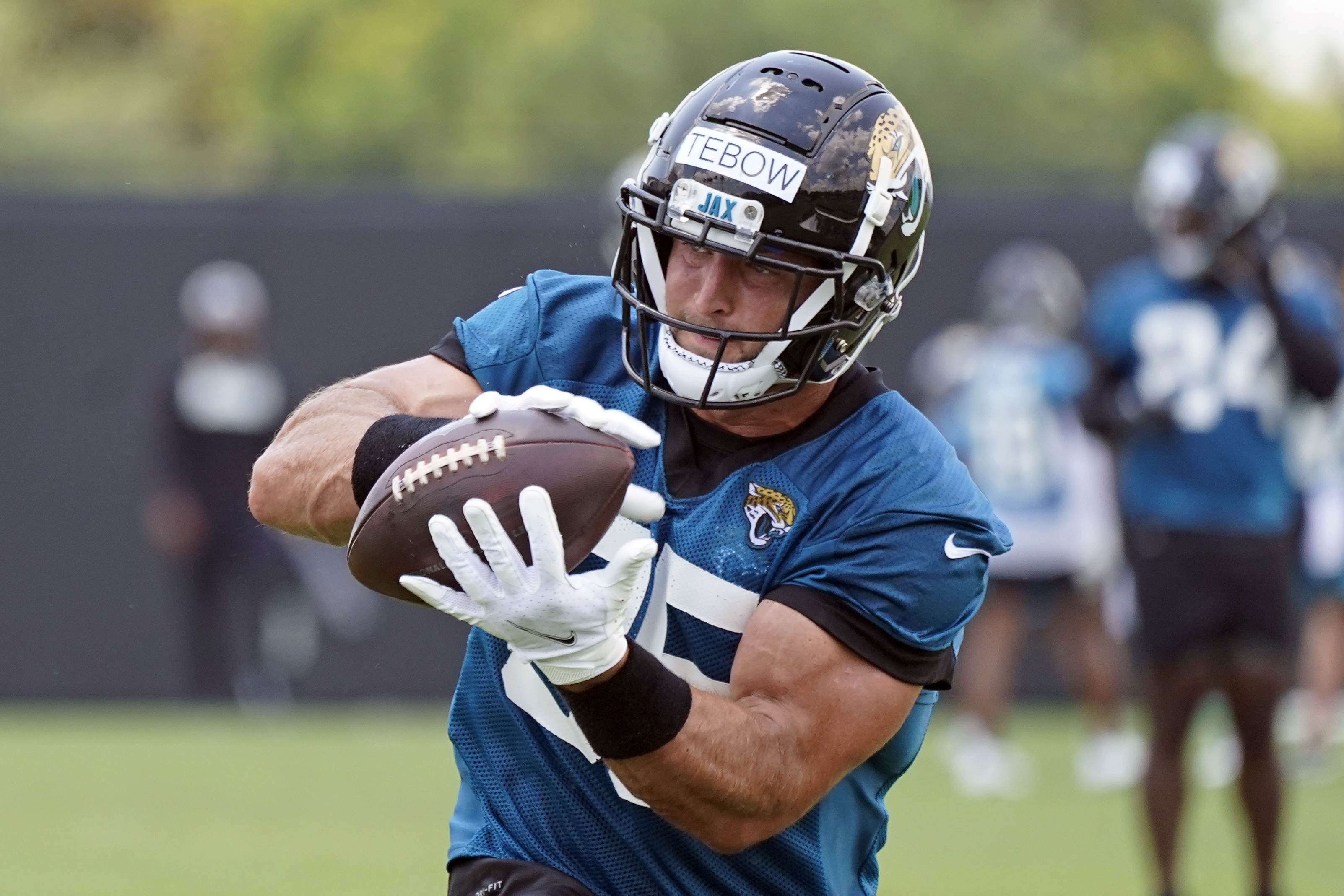 Tim Tebow: Jacksonville Jaguars plan to sign ex-QB for NFL comeback