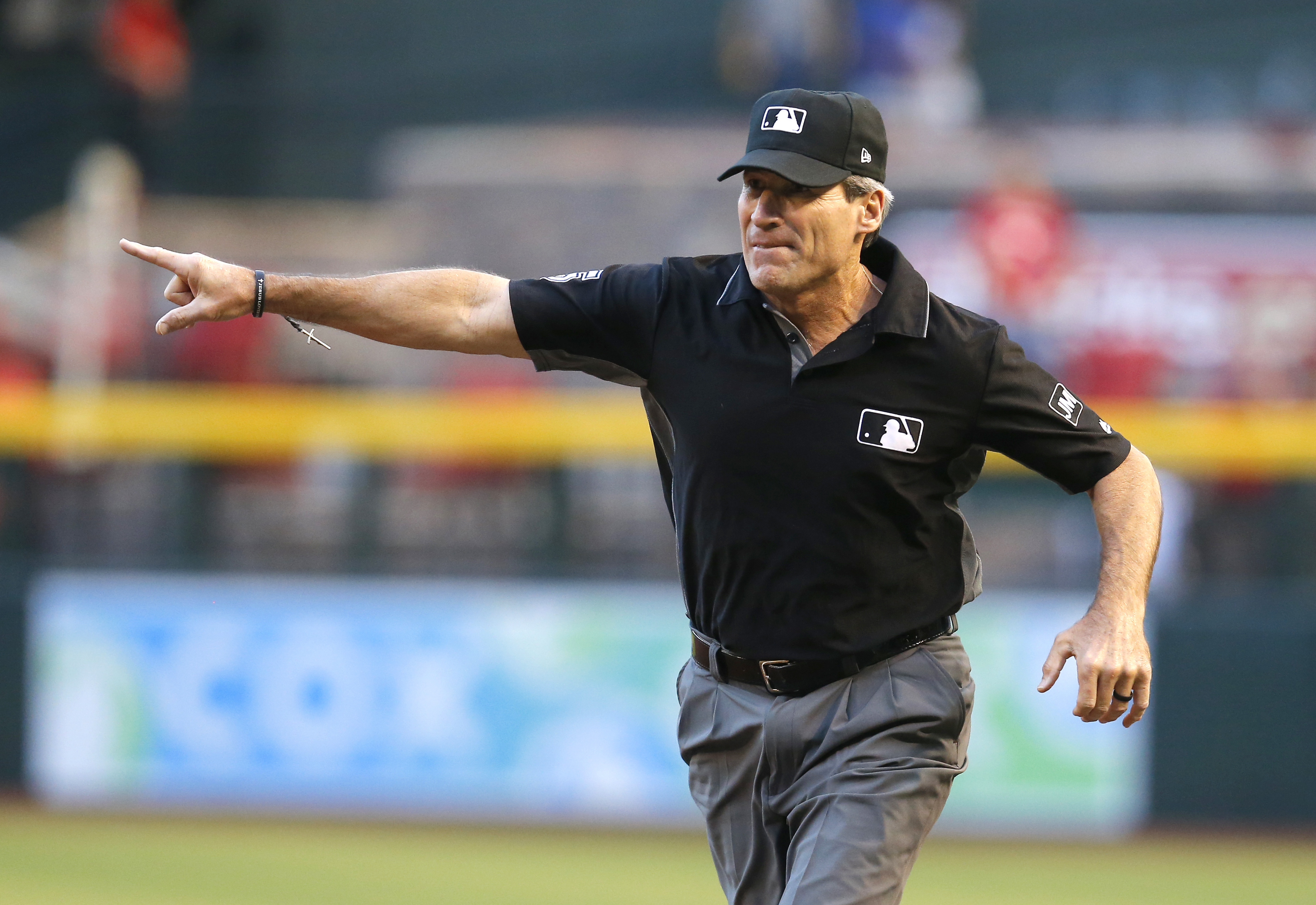 Umpire Angel Hernandez sues MLB over alleged racial discrimination