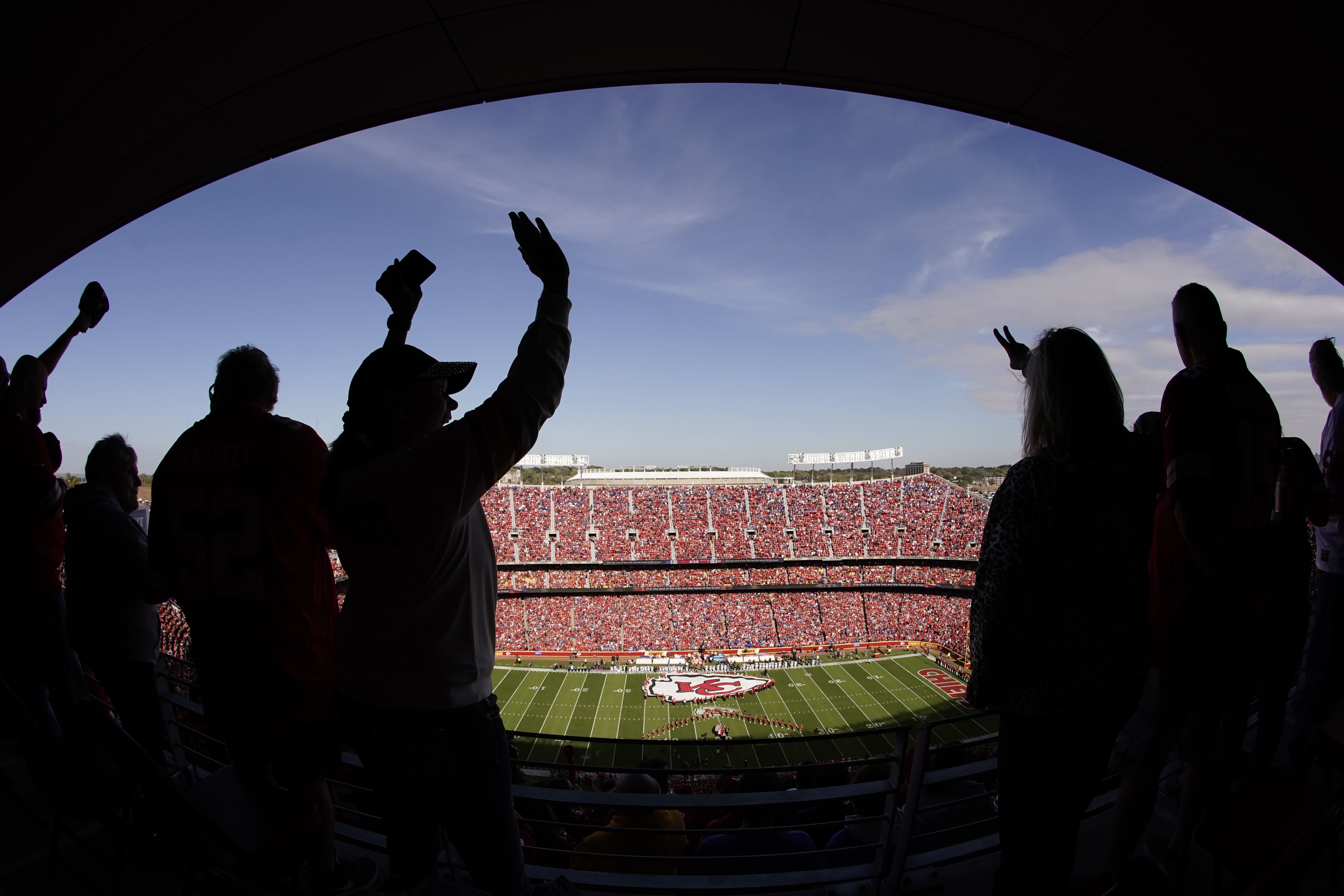 Bills rally to beat Chiefs 24-20 in playoff rematch