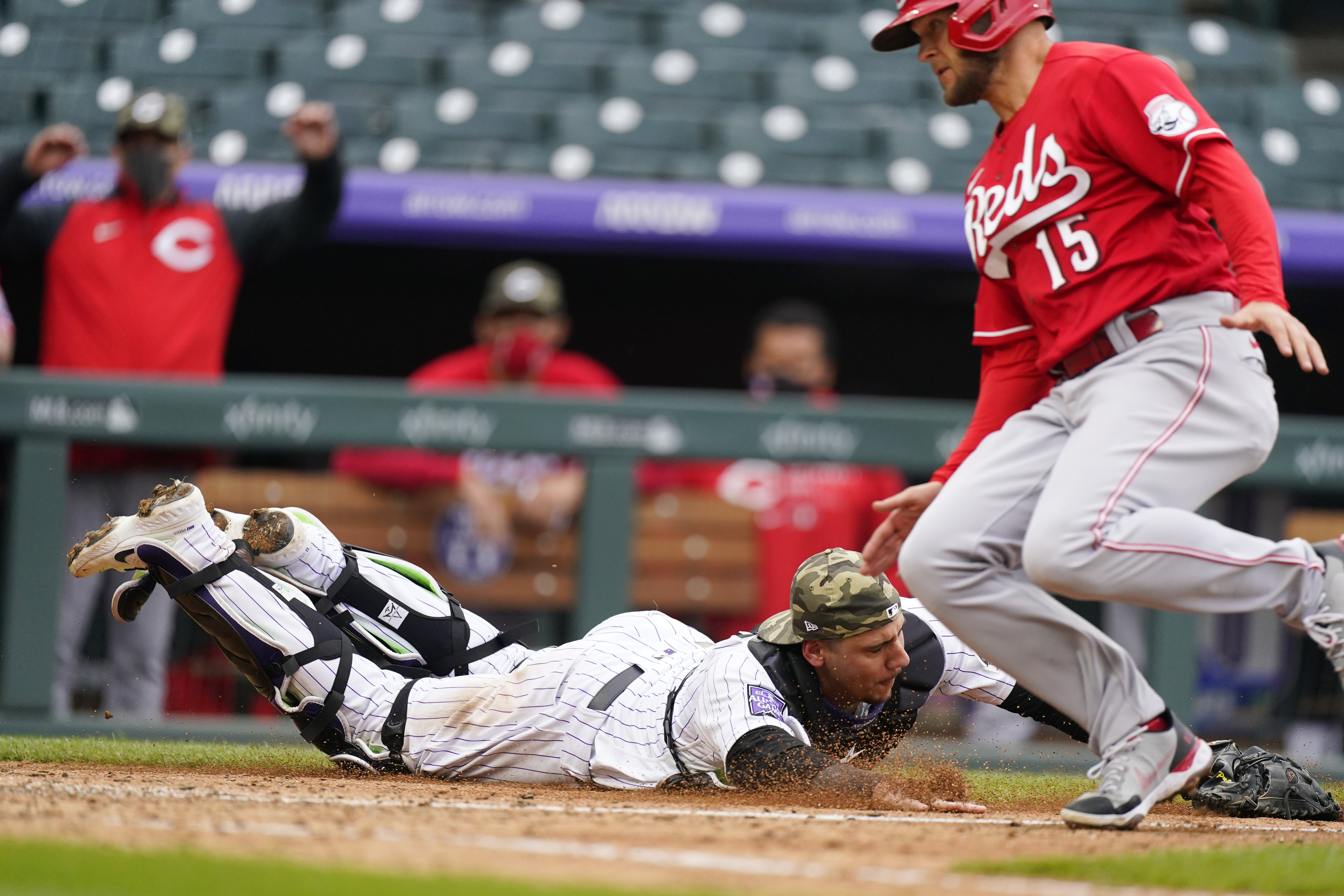 Kris Bryant, Mike Trout earn 2016 MLB MVP honors