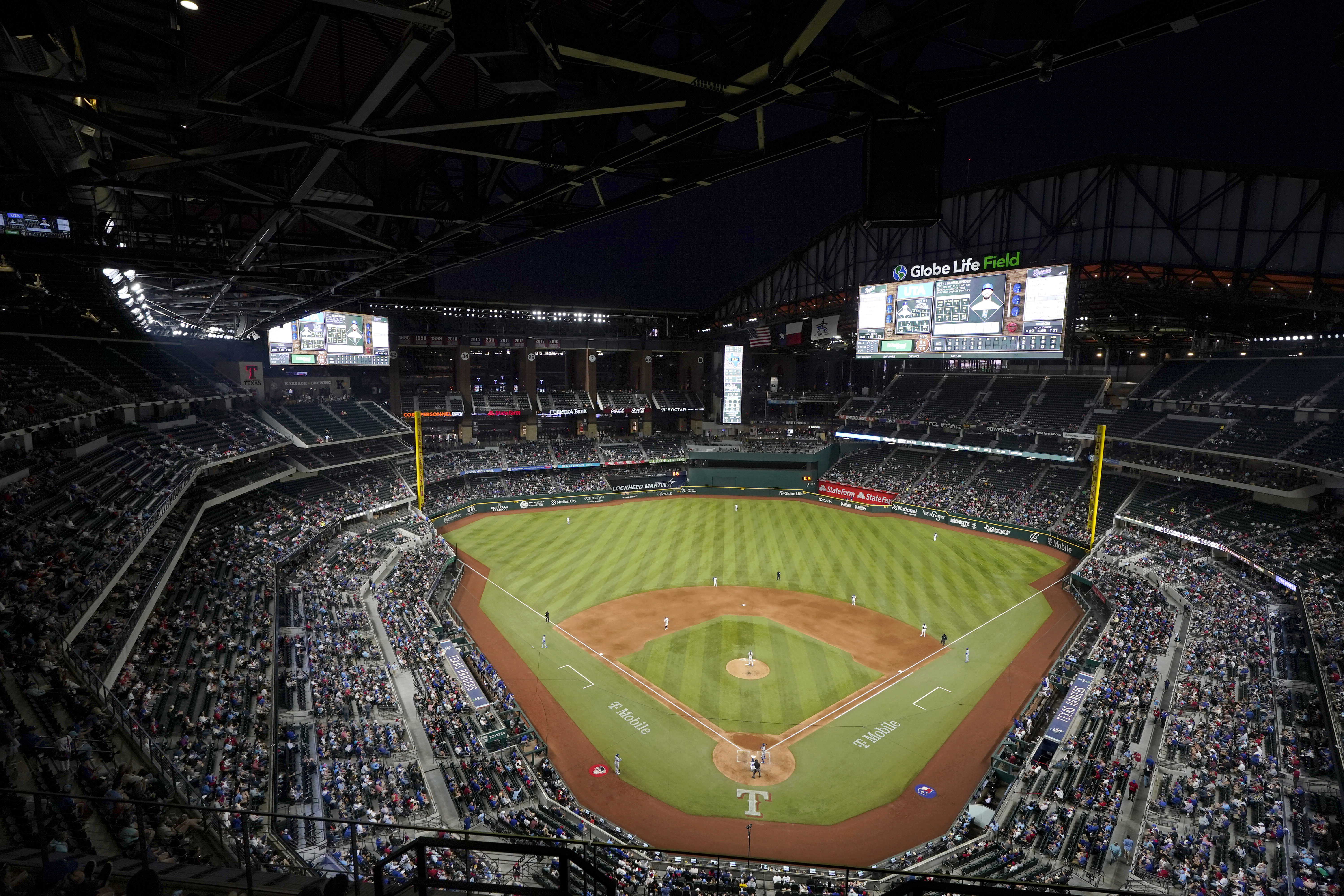 Phillies pitcher Matt Strahm criticizes MLB teams for extending alcohol  sales