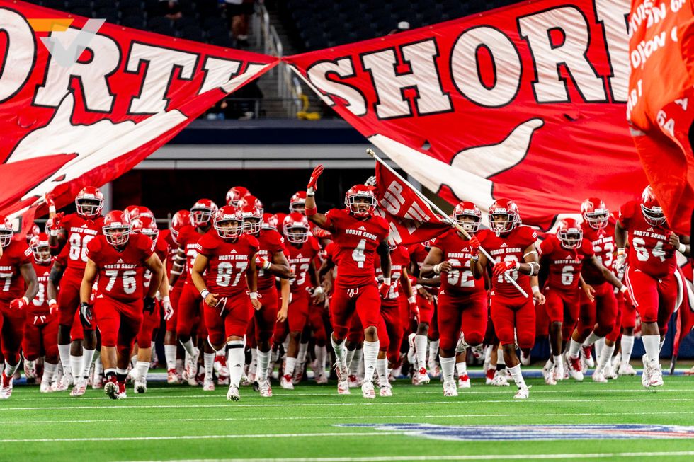 North Shore still slated to play California-power De La Salle in the  opening week, for now