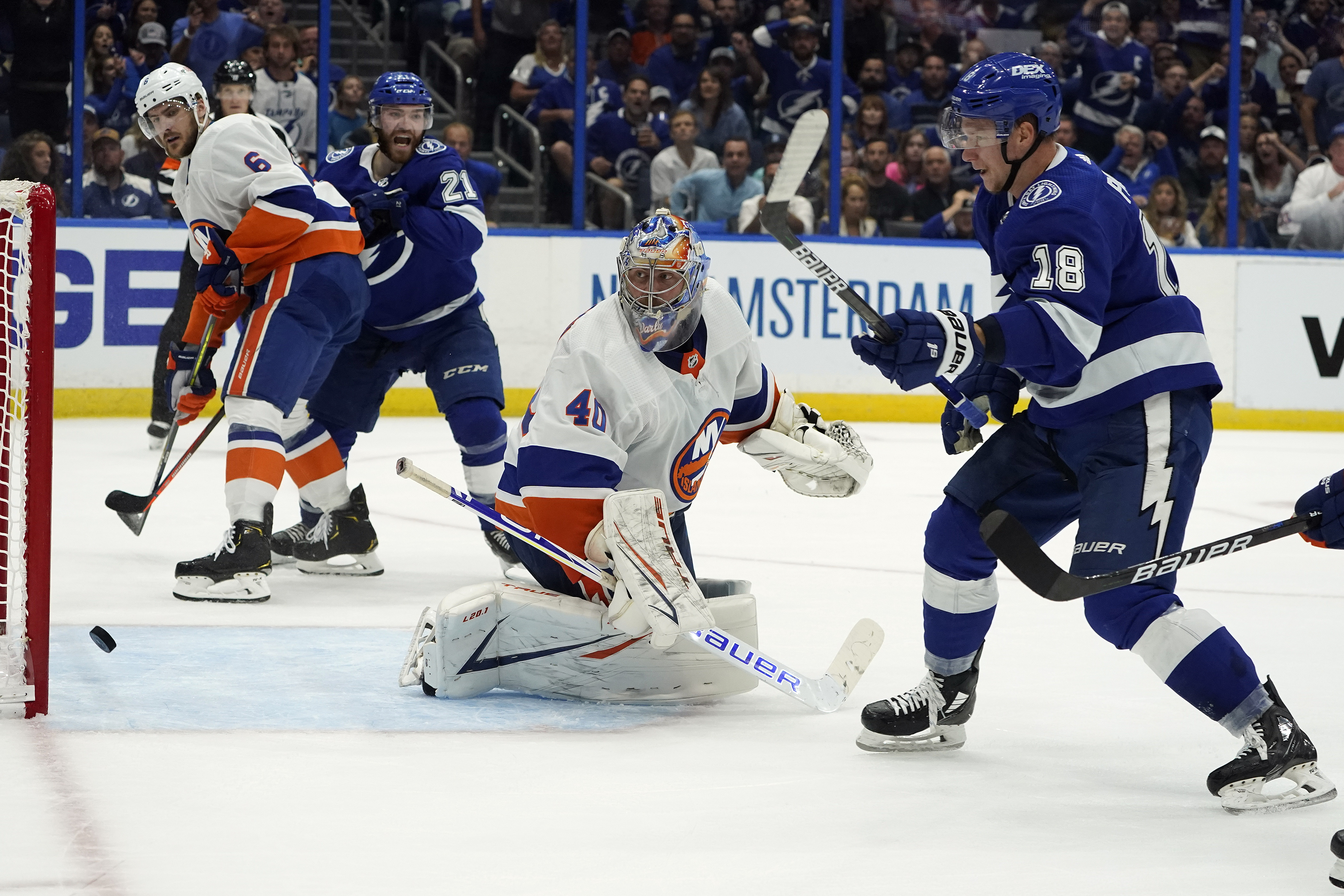 Lightning take first lead in series as Palat slots home goal