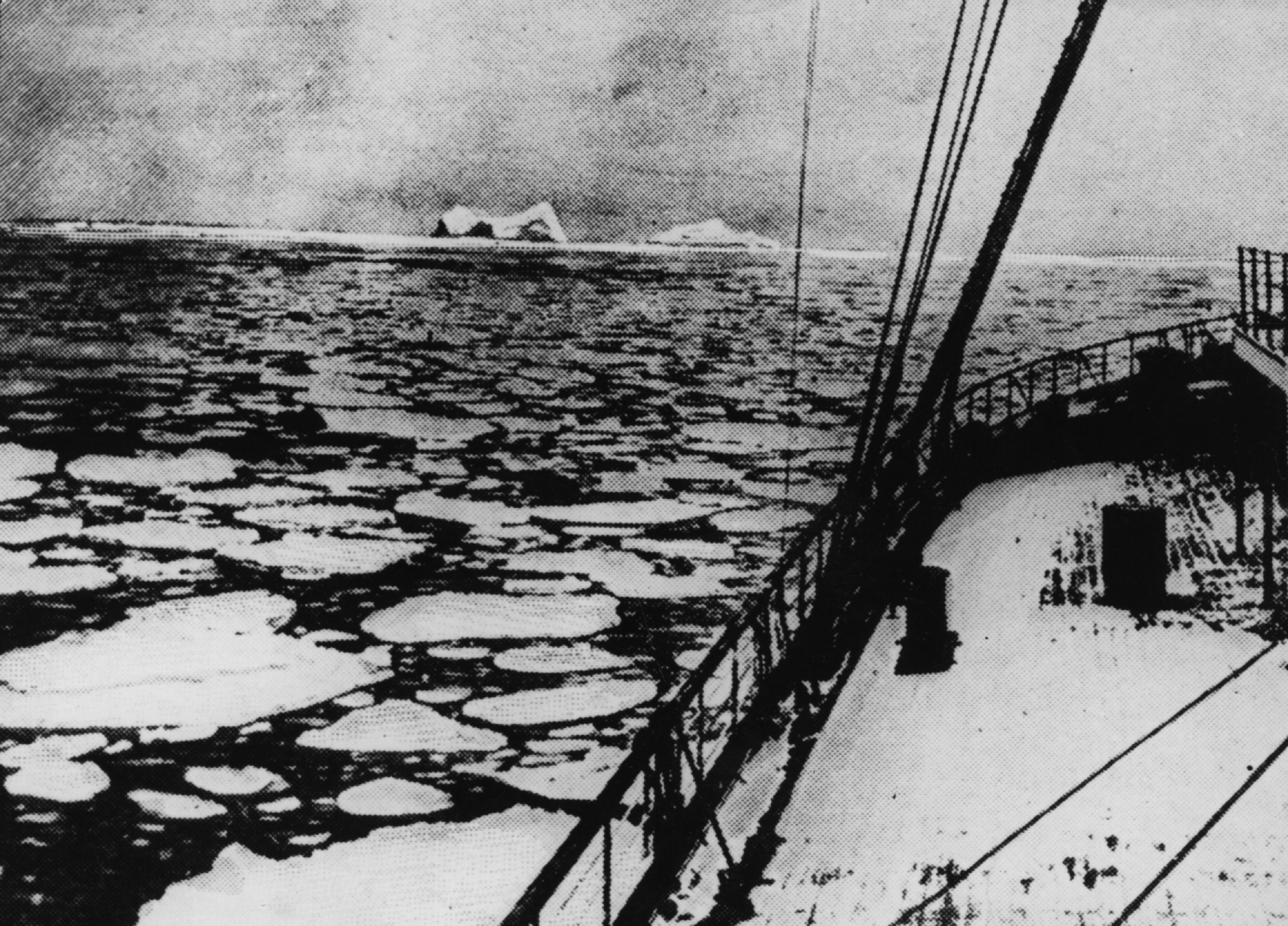 These old Titanic photos show just how much has changed since April 1912