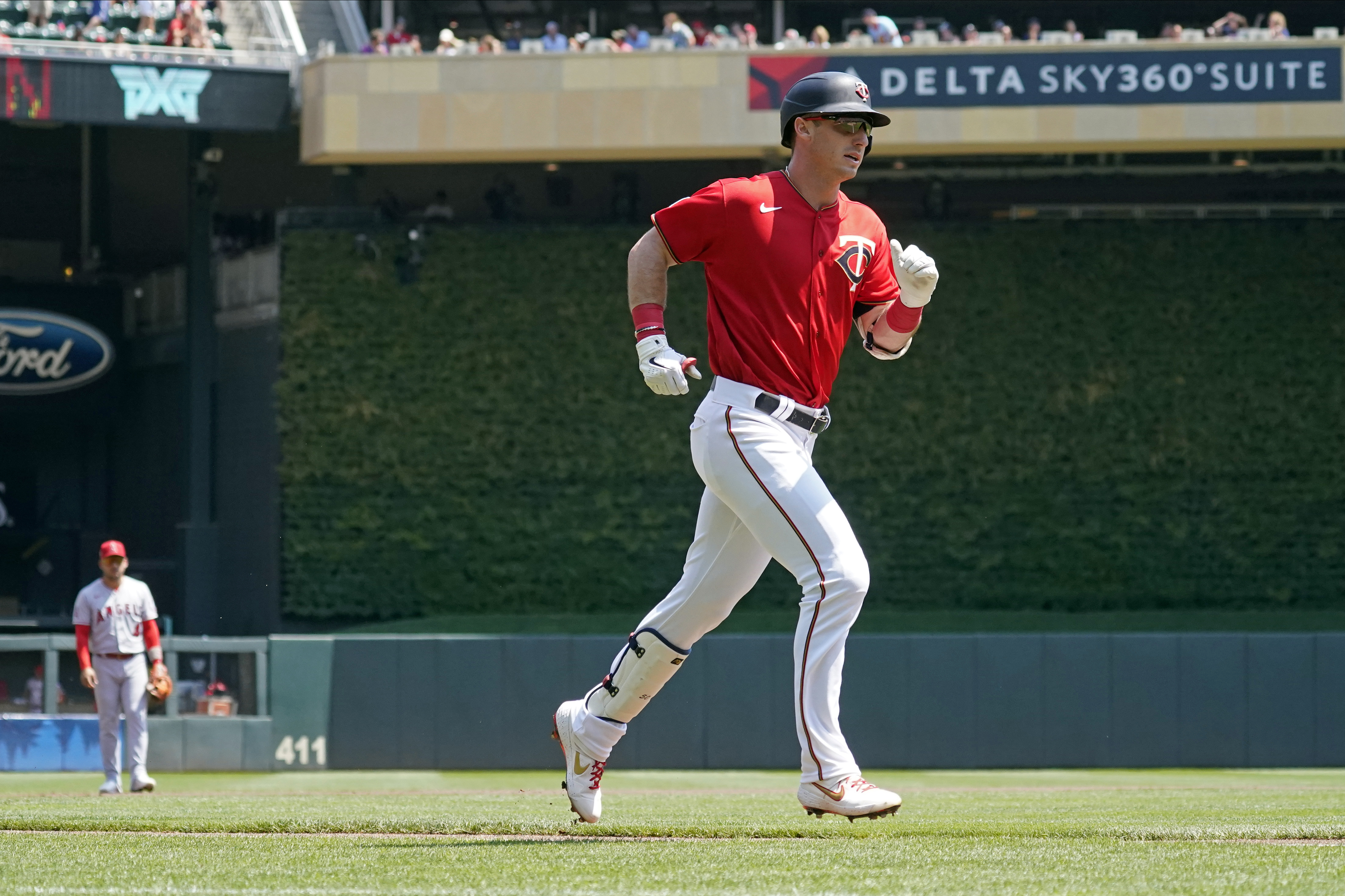 Ohtani's MLB-best 35th HR lifts Angels past Twins 6-2