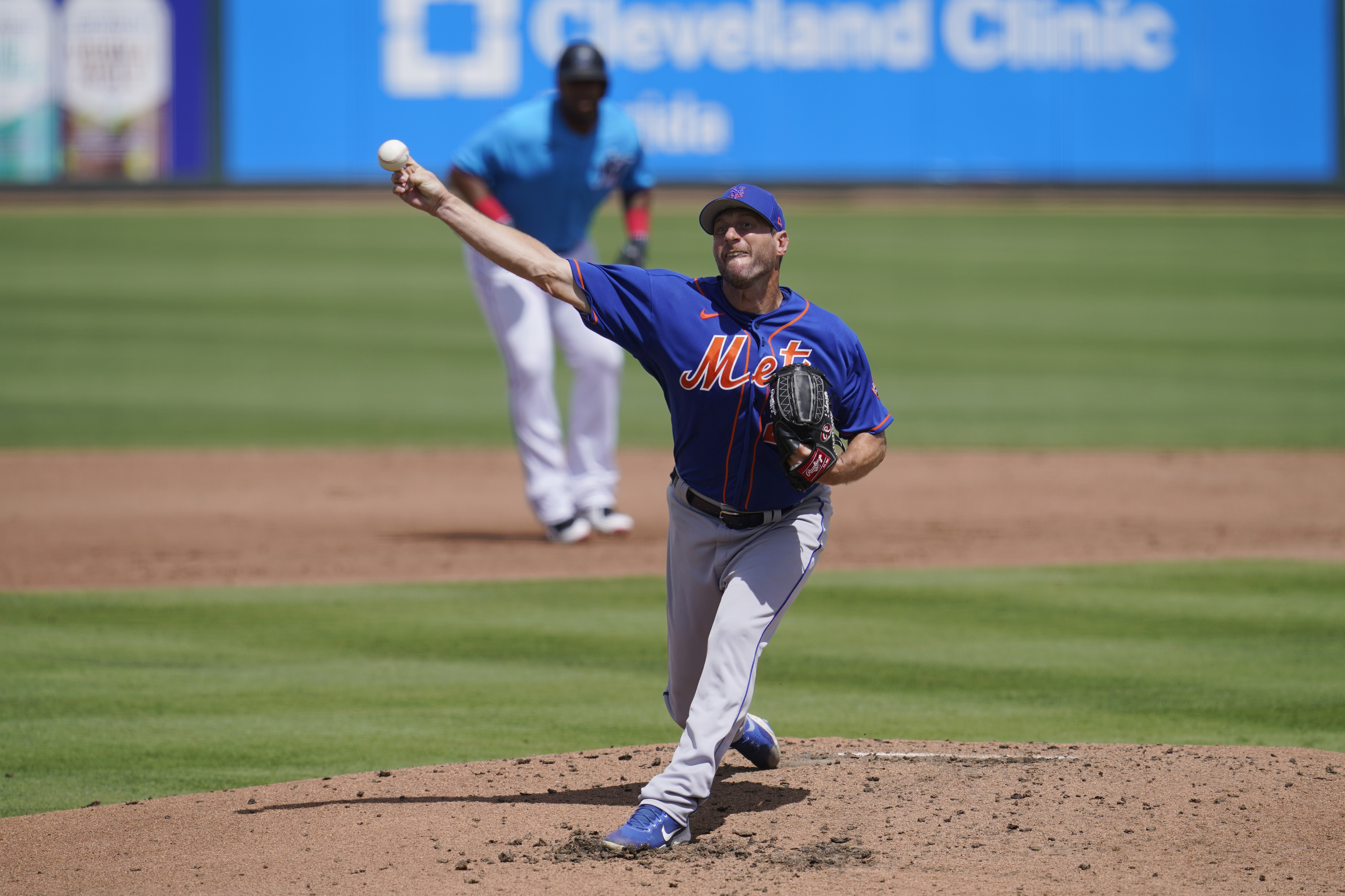 Mets' Jacob deGrom suffers injury setback