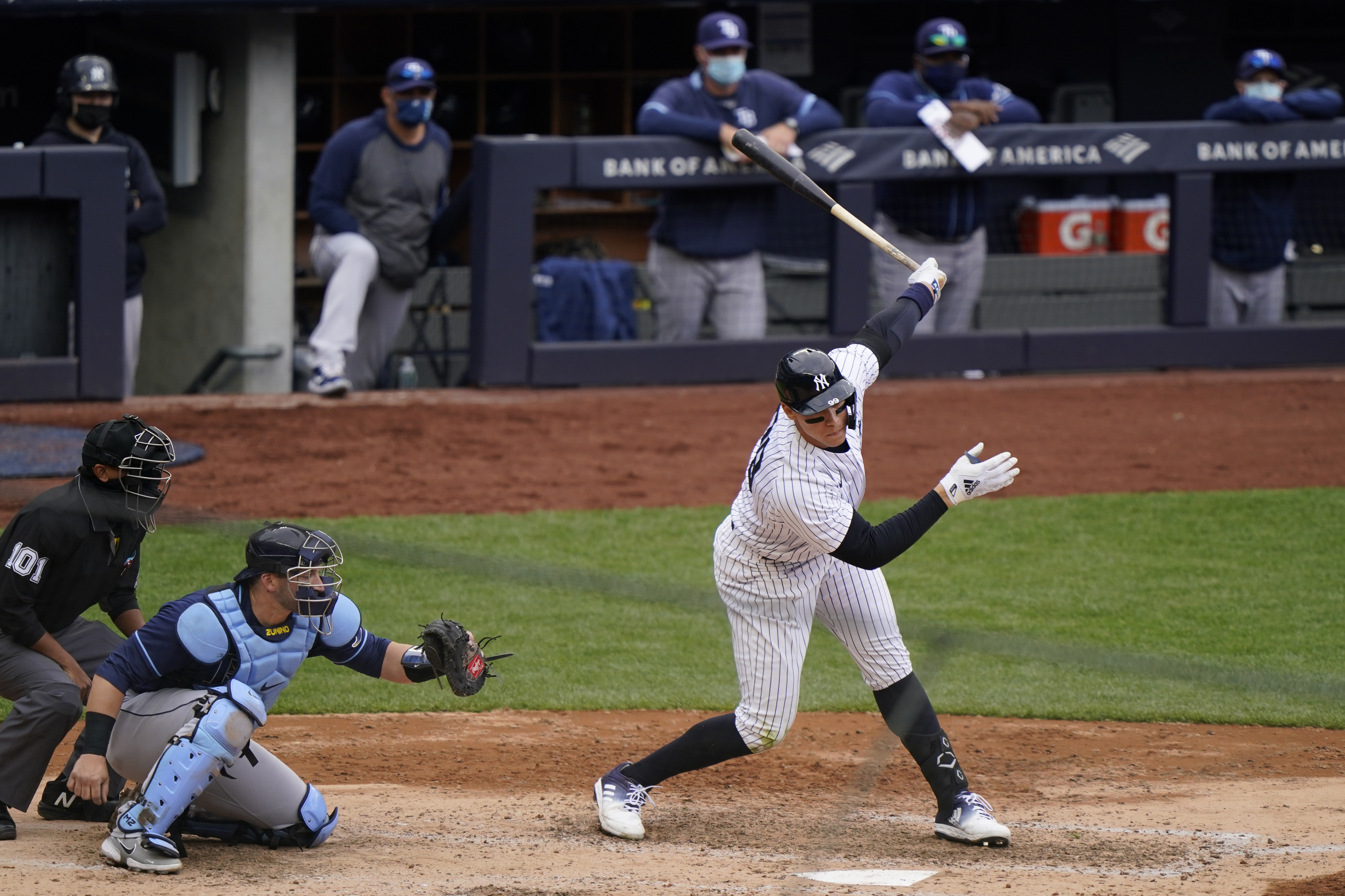 Yoshi Tsutsugo strikes out swinging., 09/18/2021