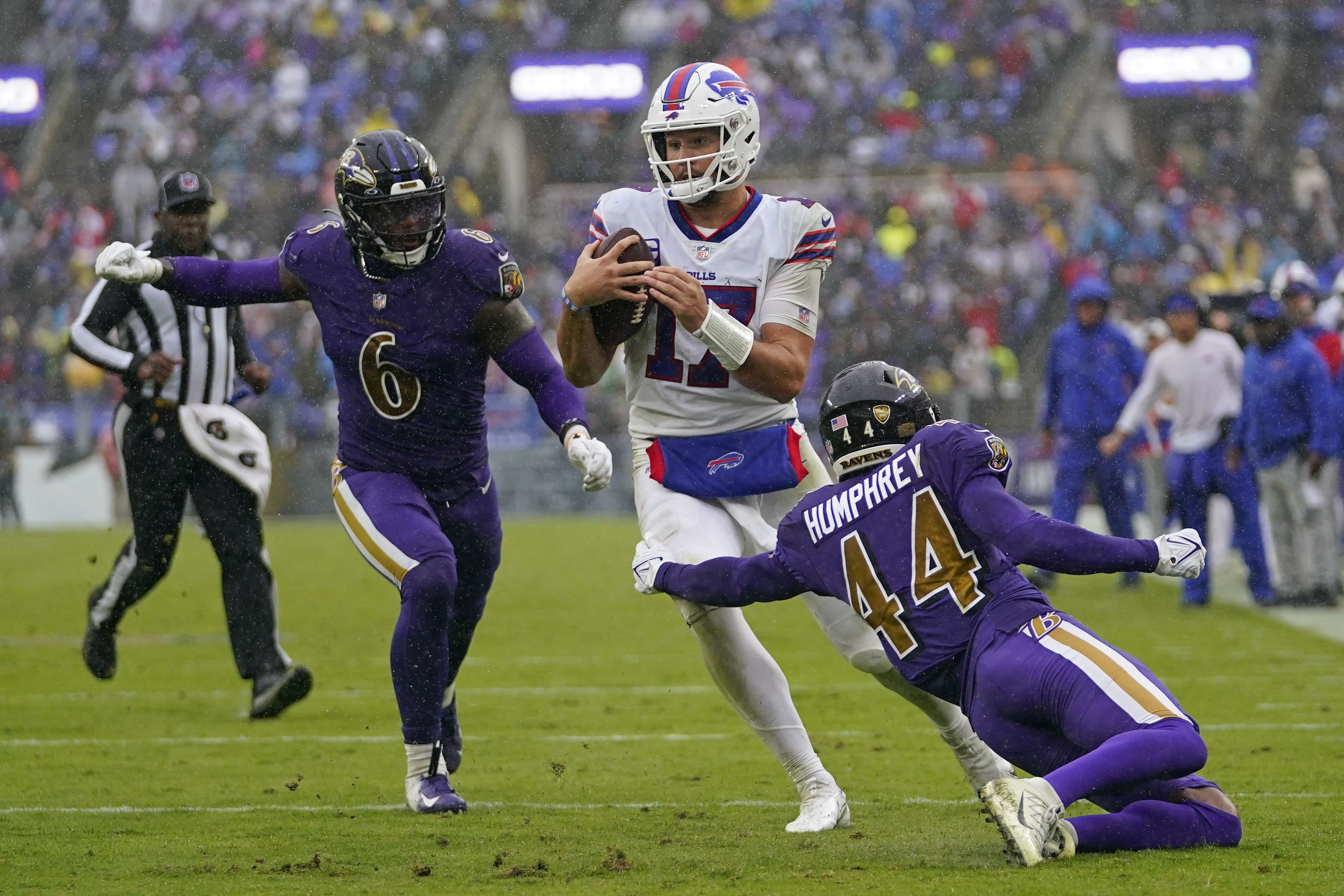 Bills rally from down 17, beat Ravens 23-20 on game-winning FG