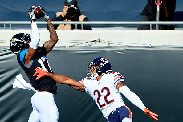 Jacksonville, FL, USA. 27th Dec, 2020. Chicago Bears quarterback Mitchell  Trubisky (10) during 1st half NFL football game between the Chicago Bears  and the Jacksonville Jaguars at TIAA Bank Field in Jacksonville