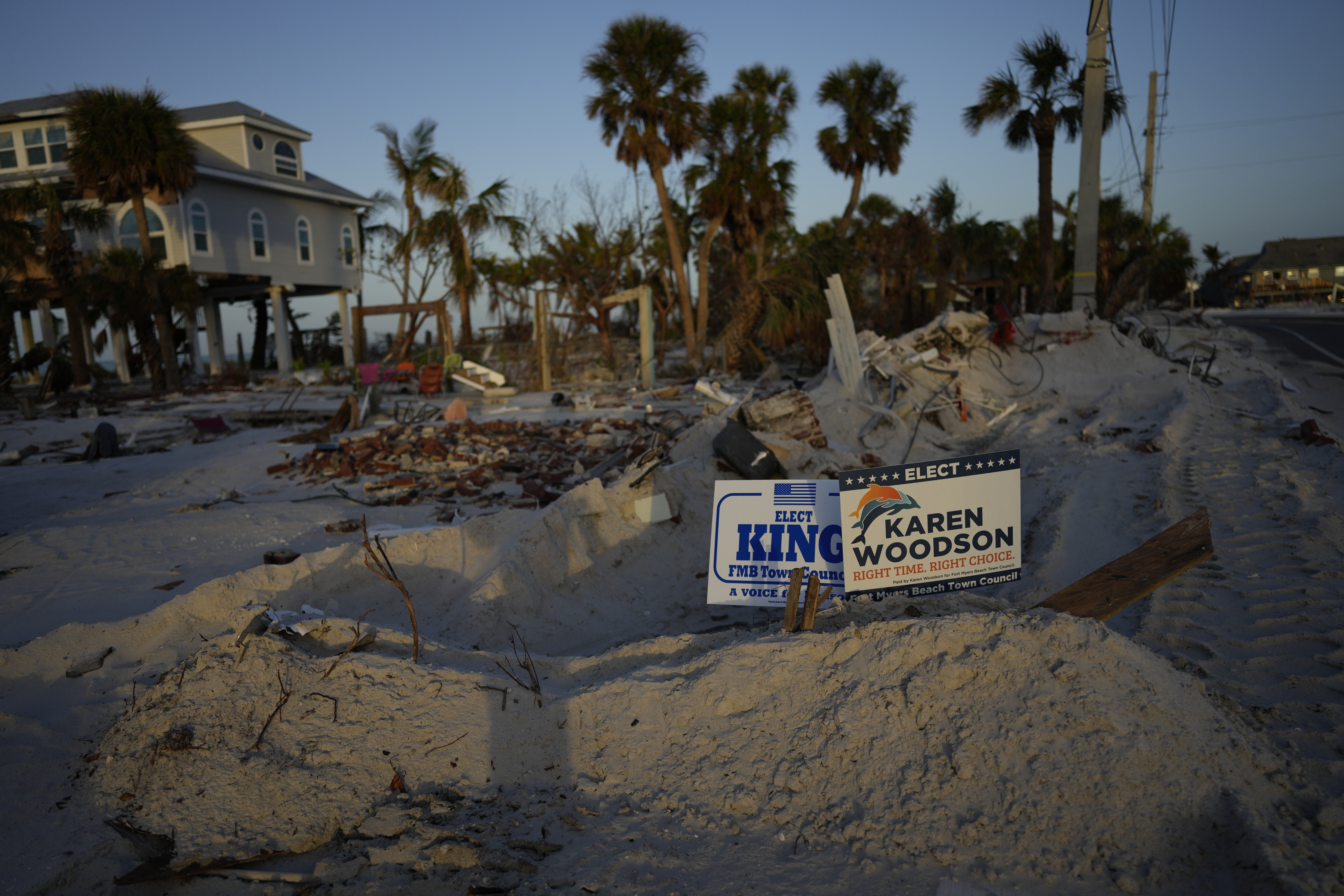 Astronauts watch as Hurricane Ian slams into Florida (photos)