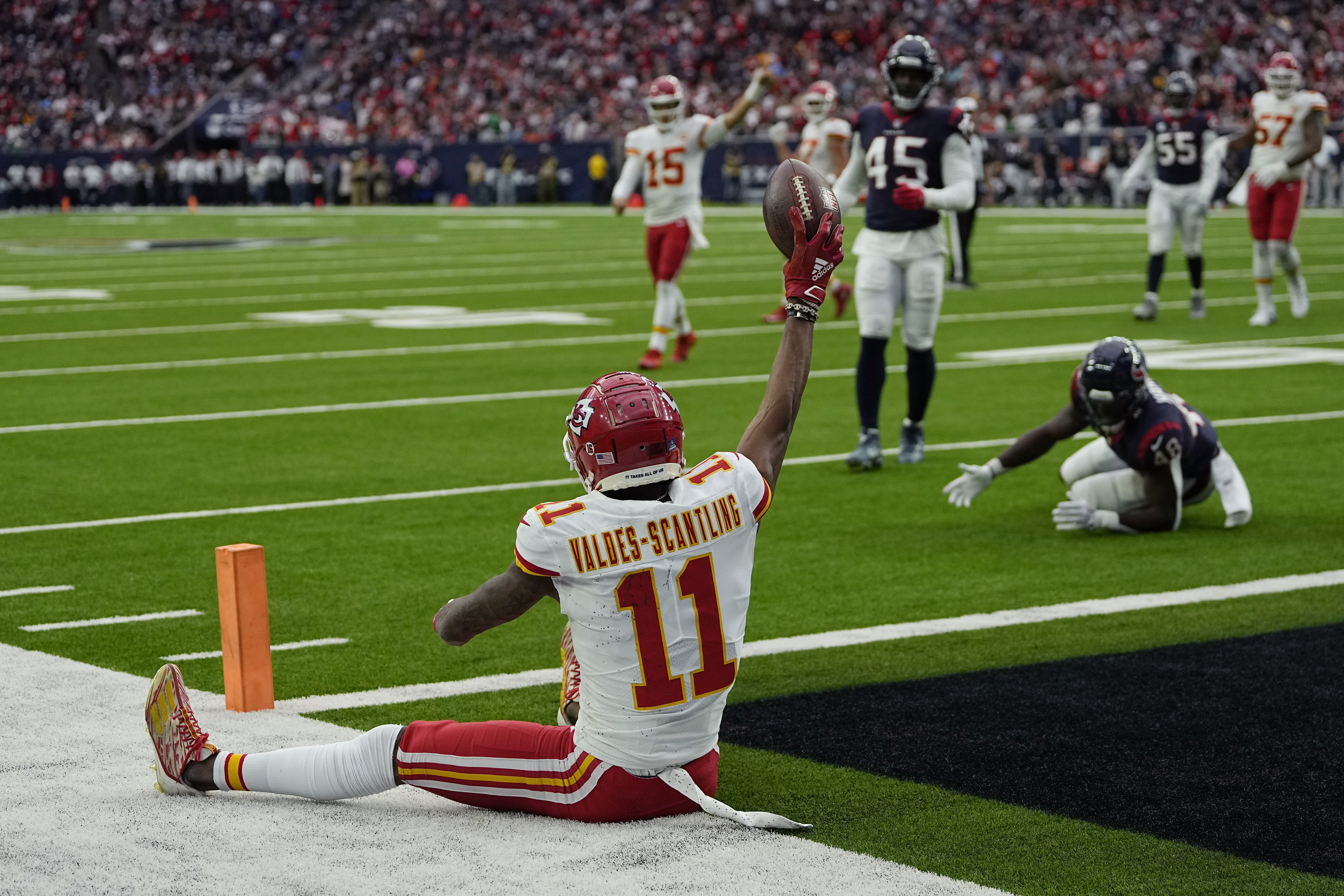 Chiefs-Texans Week 15 Final score: Jerick McKinnon ices KC 30-24