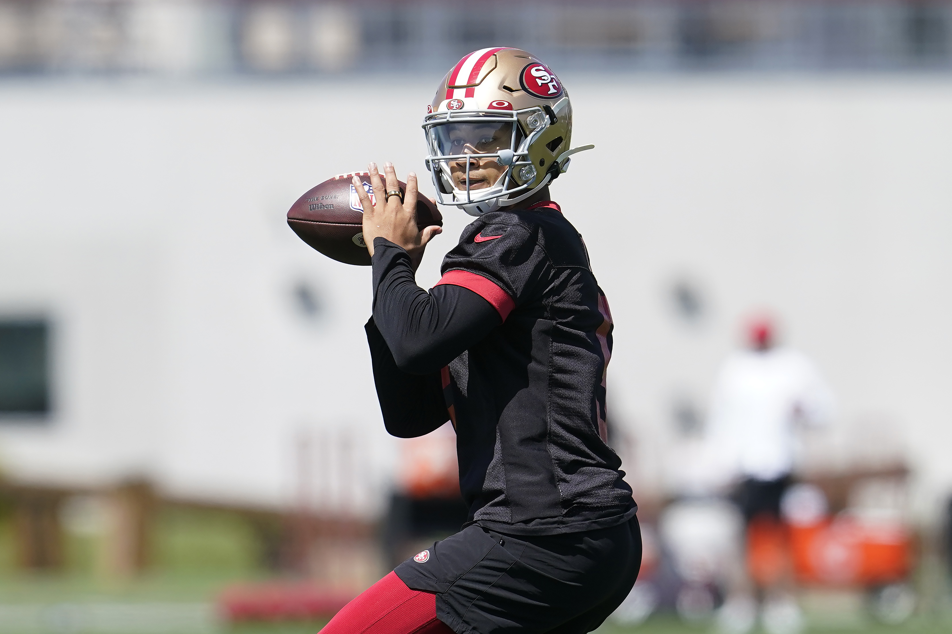 Jimmy Garoppolo calls 49ers' Trey Lance situation what it is: messy