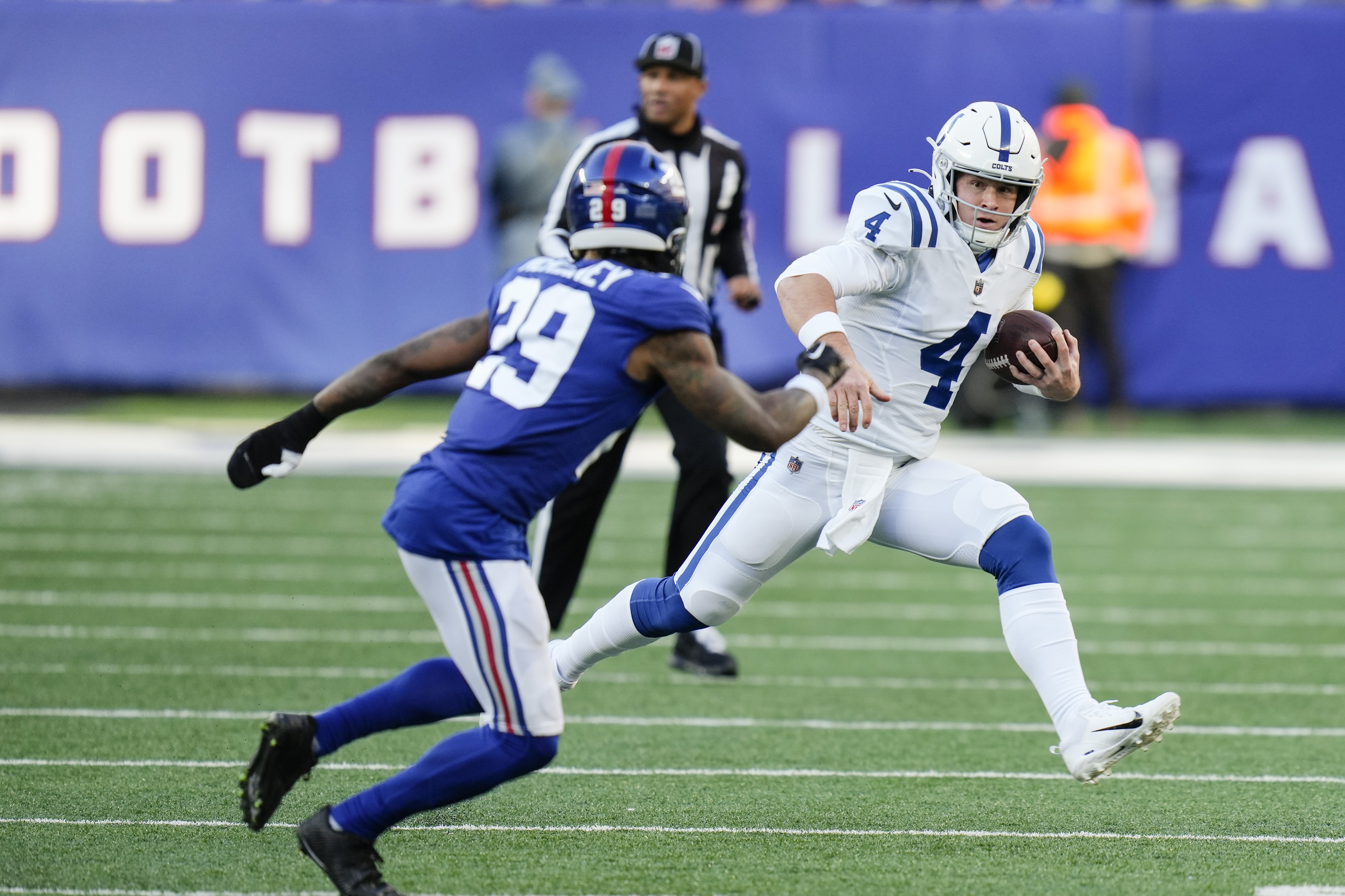 Nick Foles injury update: Colts QB carted off vs. Giants after Kayvon  Thibodeaux sack