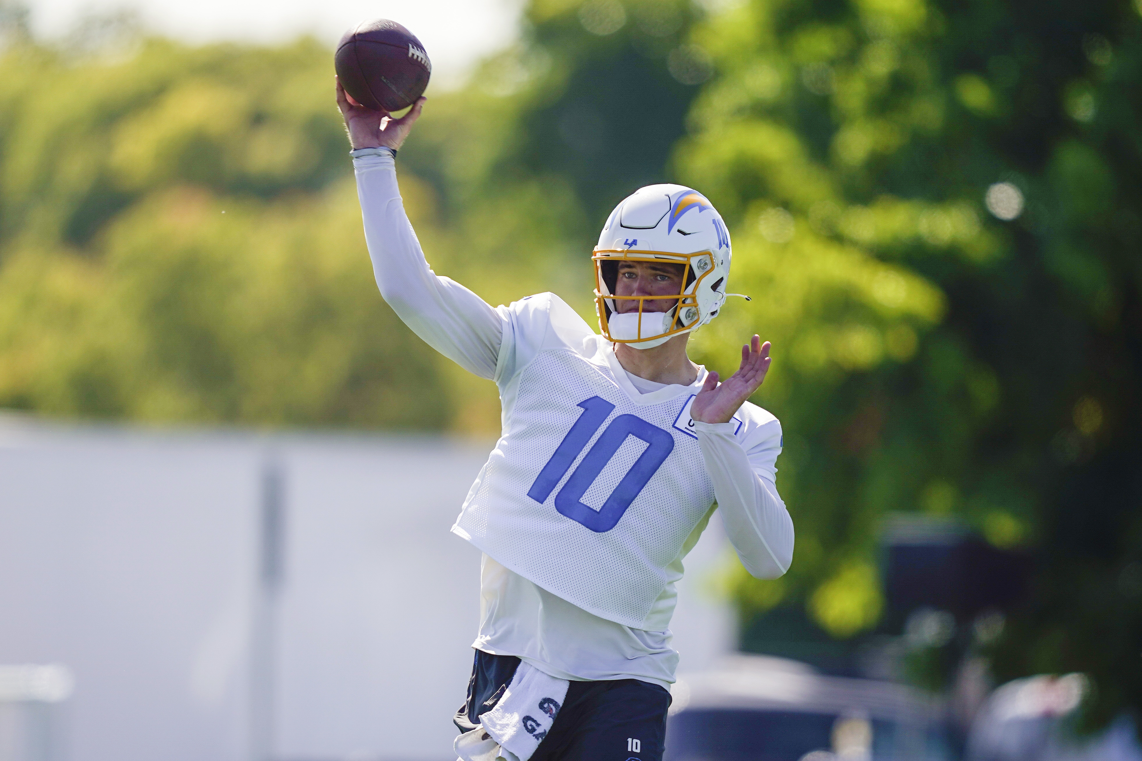 Justin Herbert YOUTH Los Angeles Chargers Jersey white – Classic