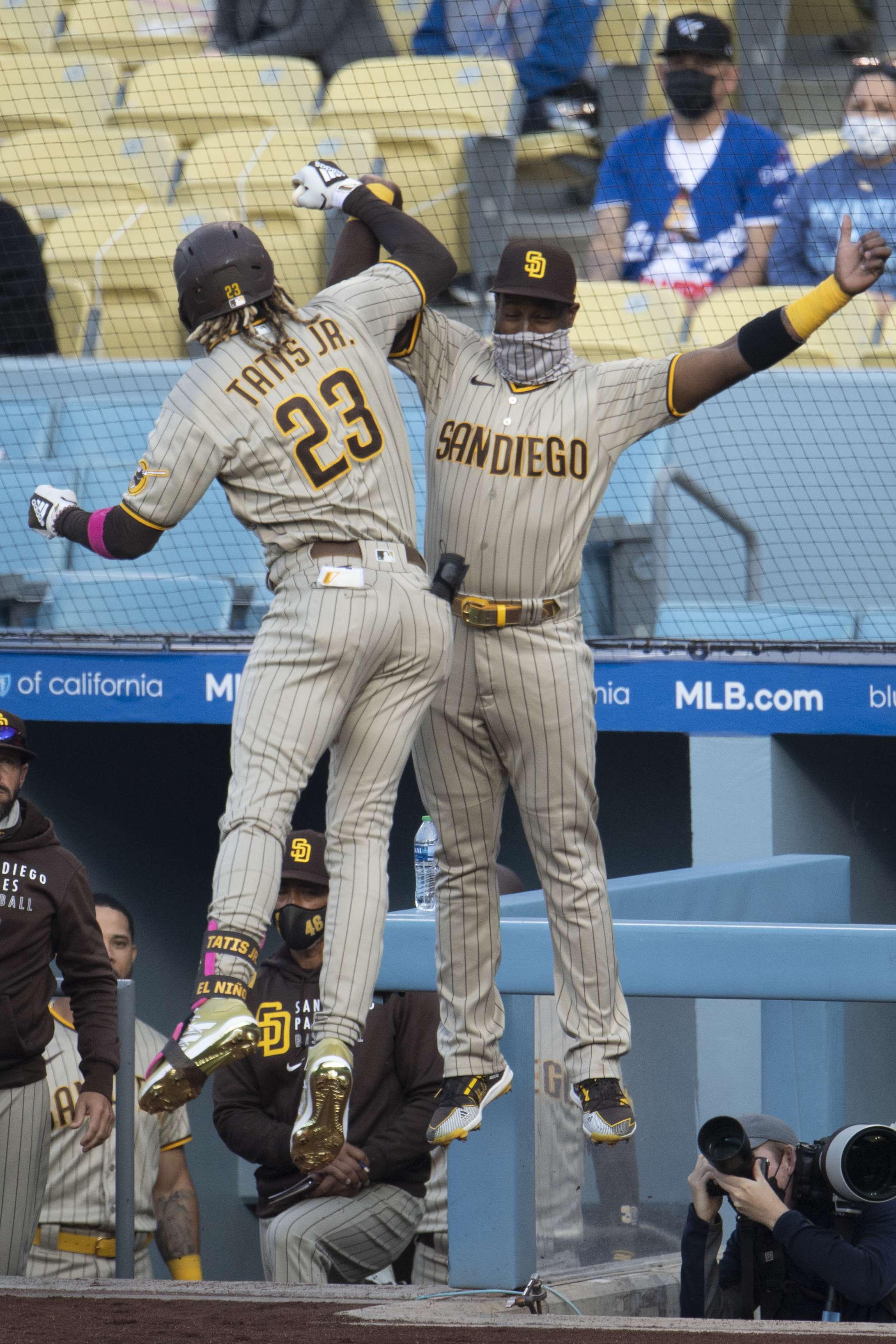 Padres' Trent Grisham's HR reaction vs. Clayton Kershaw irks Dodgers