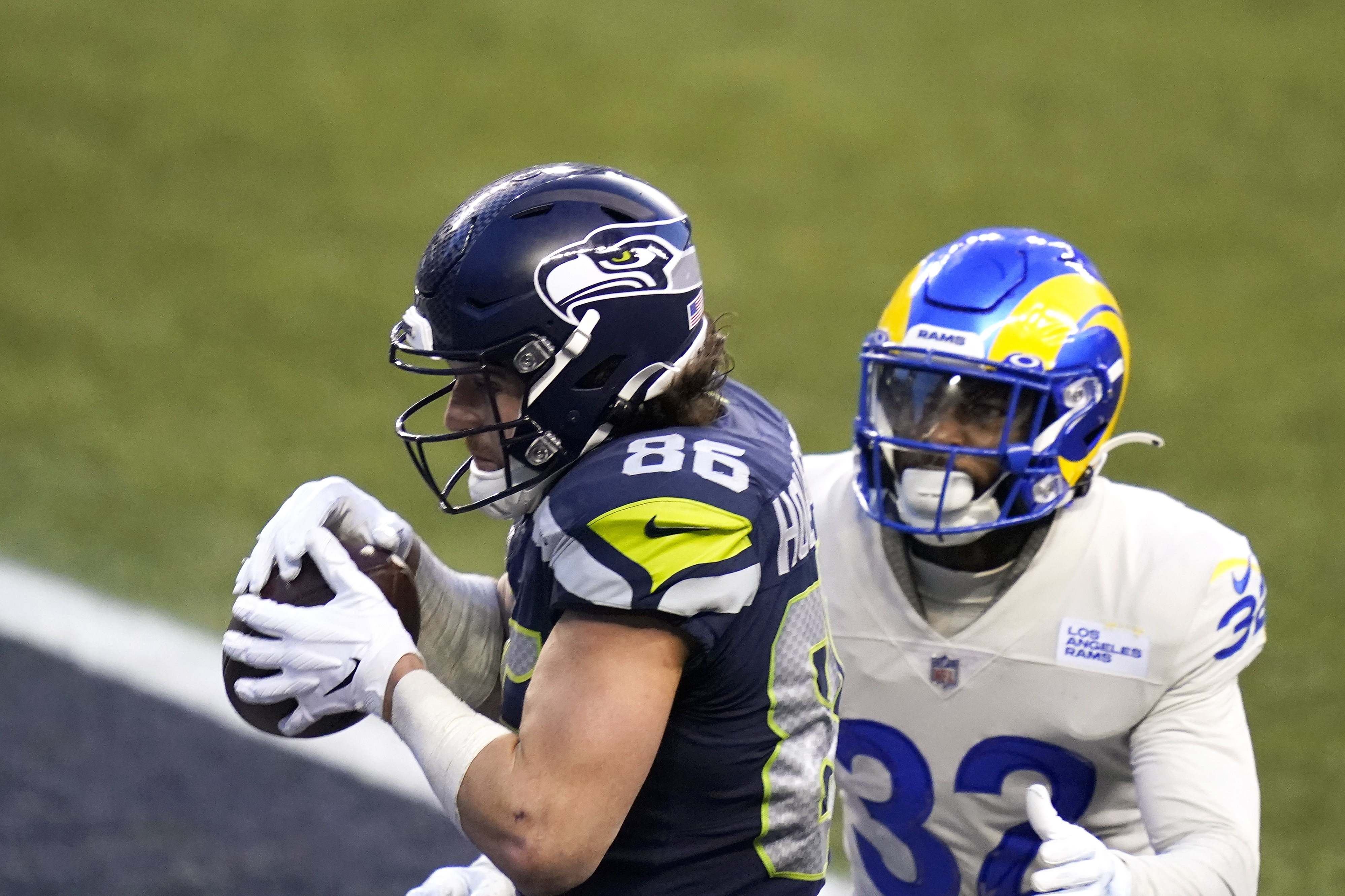 Seahawks wrap up NFC West title with 20-9 win over Rams