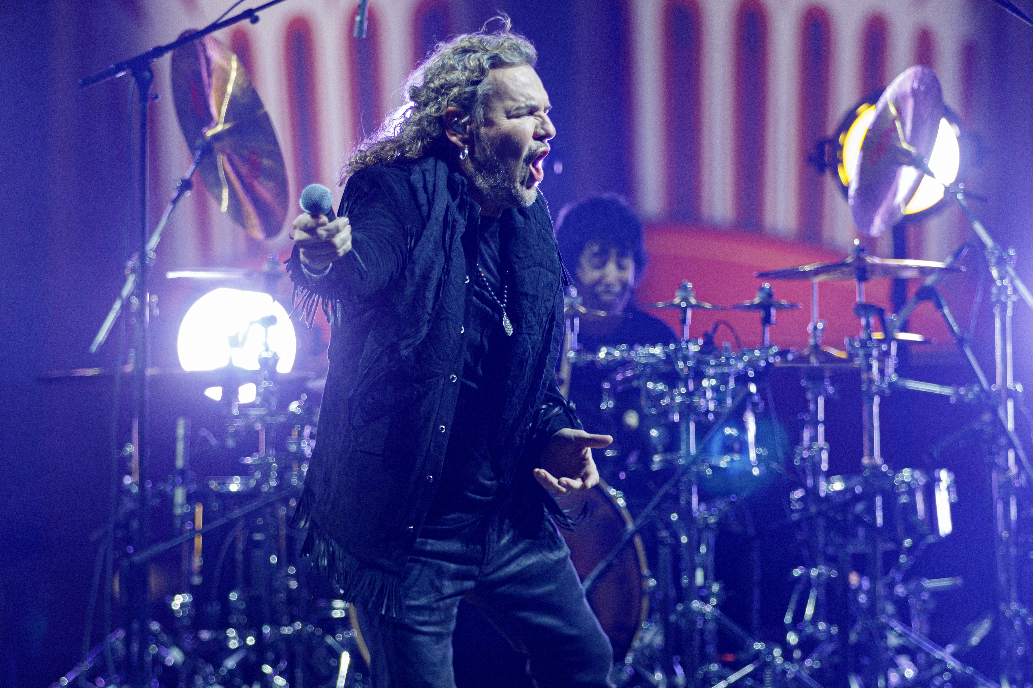 Mana Discusses Historic Los Angeles Residency at The Forum