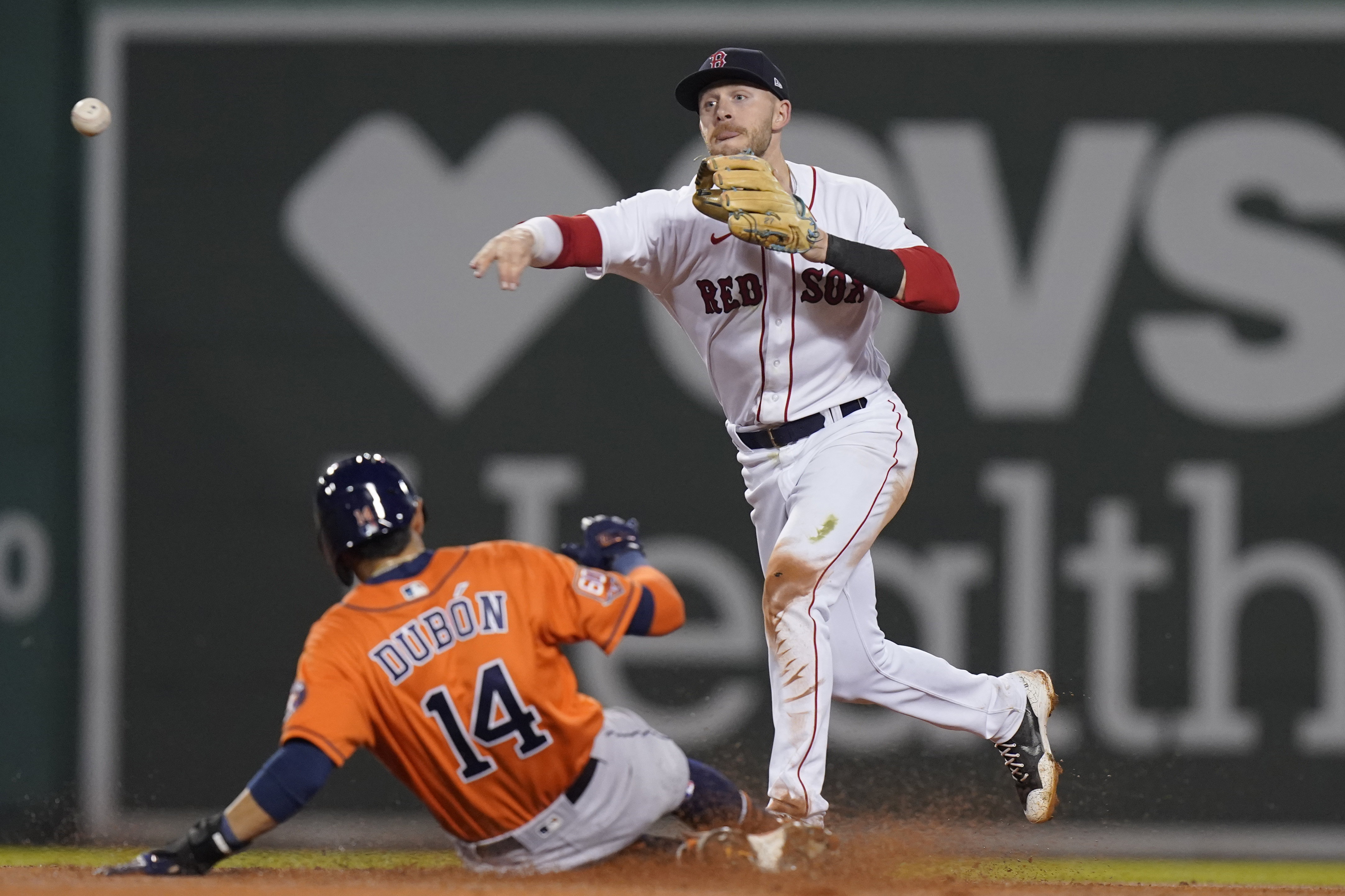 Red Sox fall to Astros