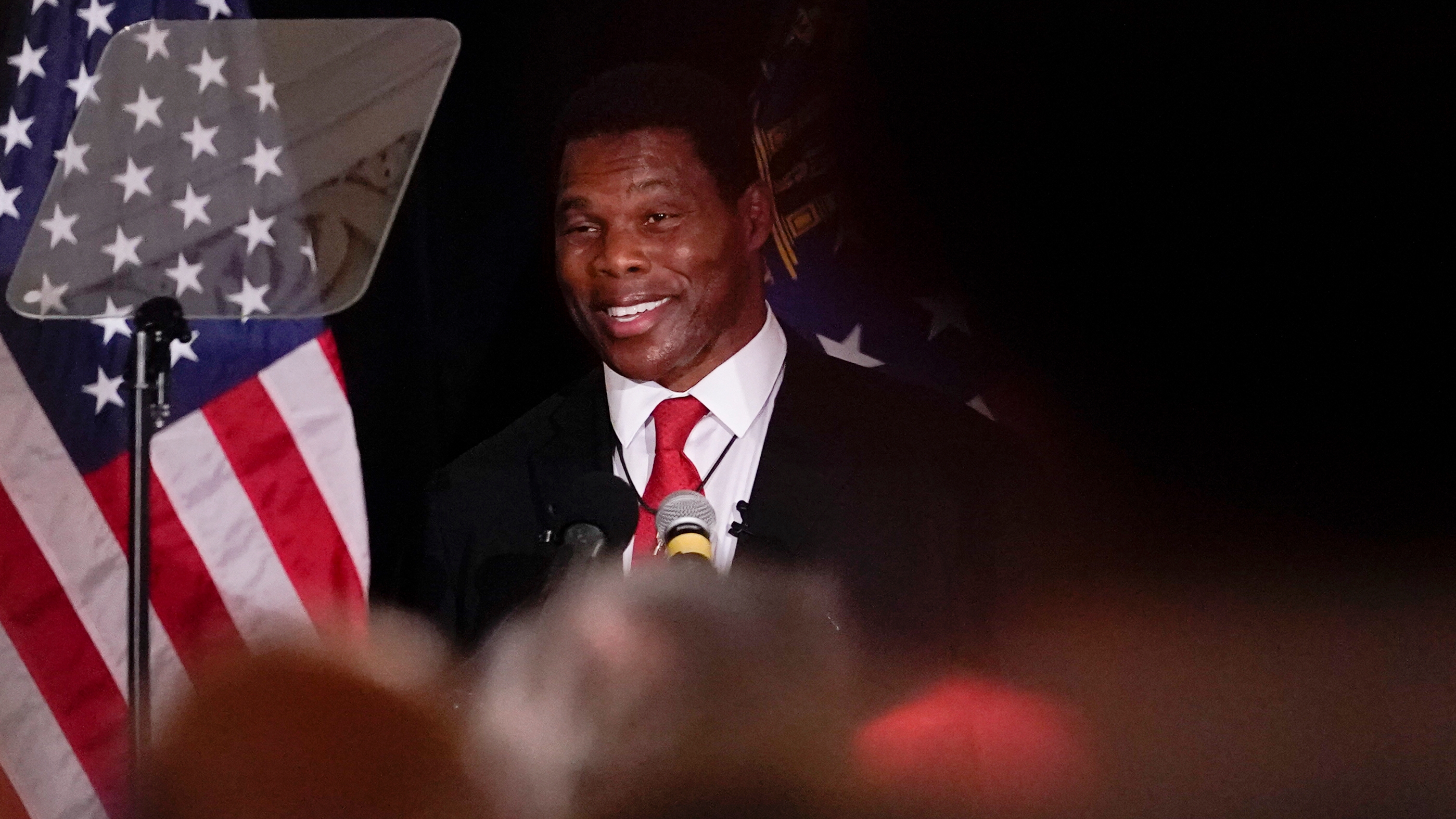 The bizarre tale of Georgia's Herschel Walker turning pro