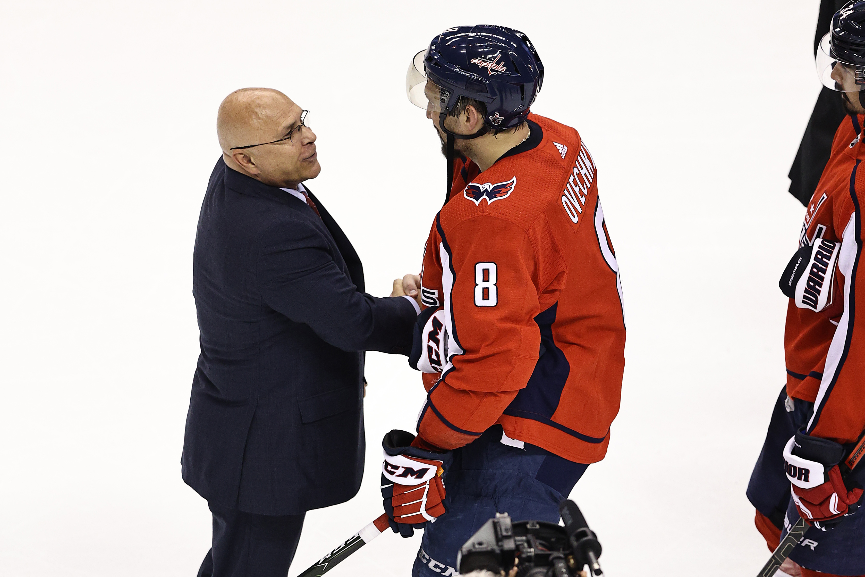 Islanders demolished by Lightning in Conference finals Game 1