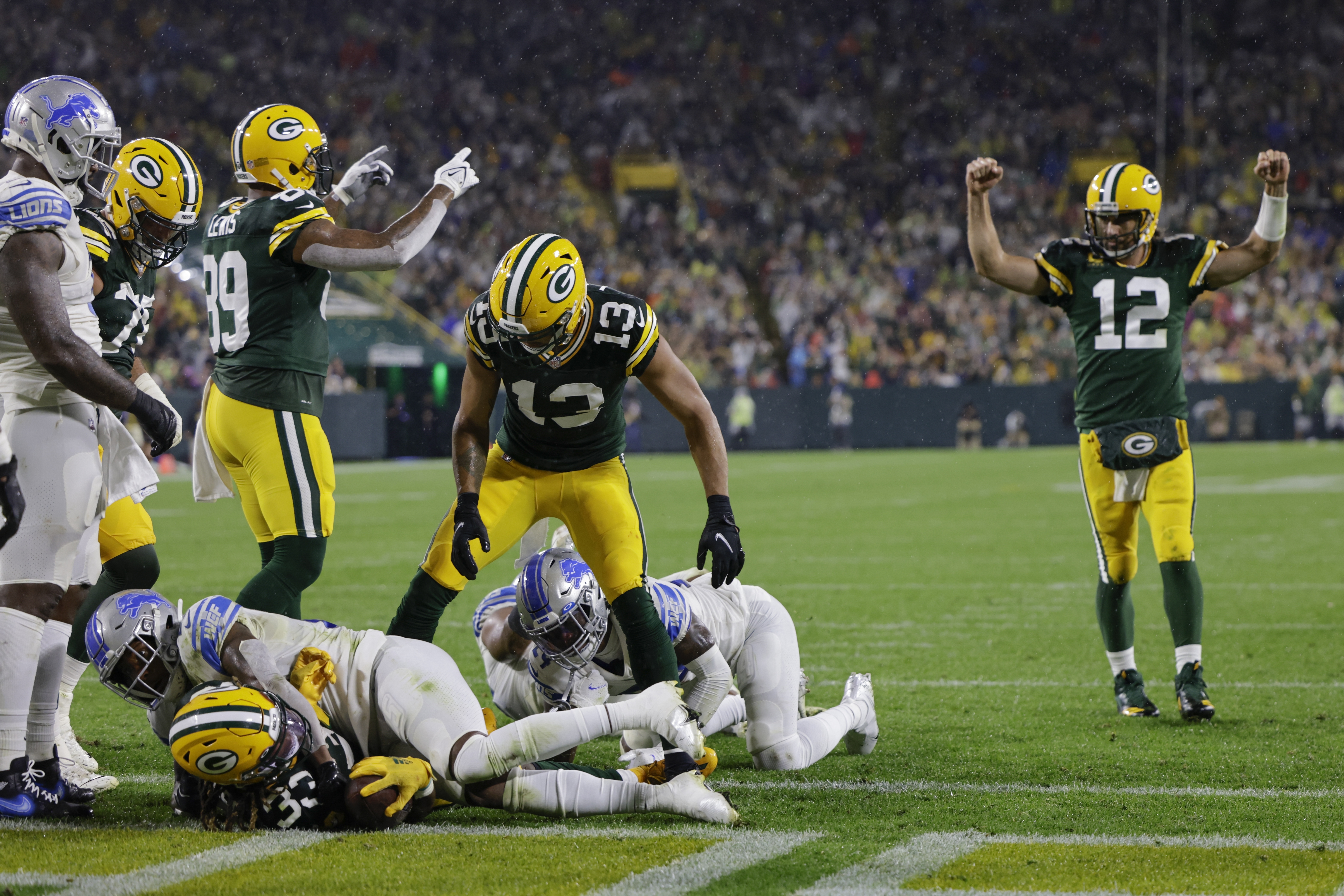 NFL playoffs: Seahawks are in field after Lions stun Packers