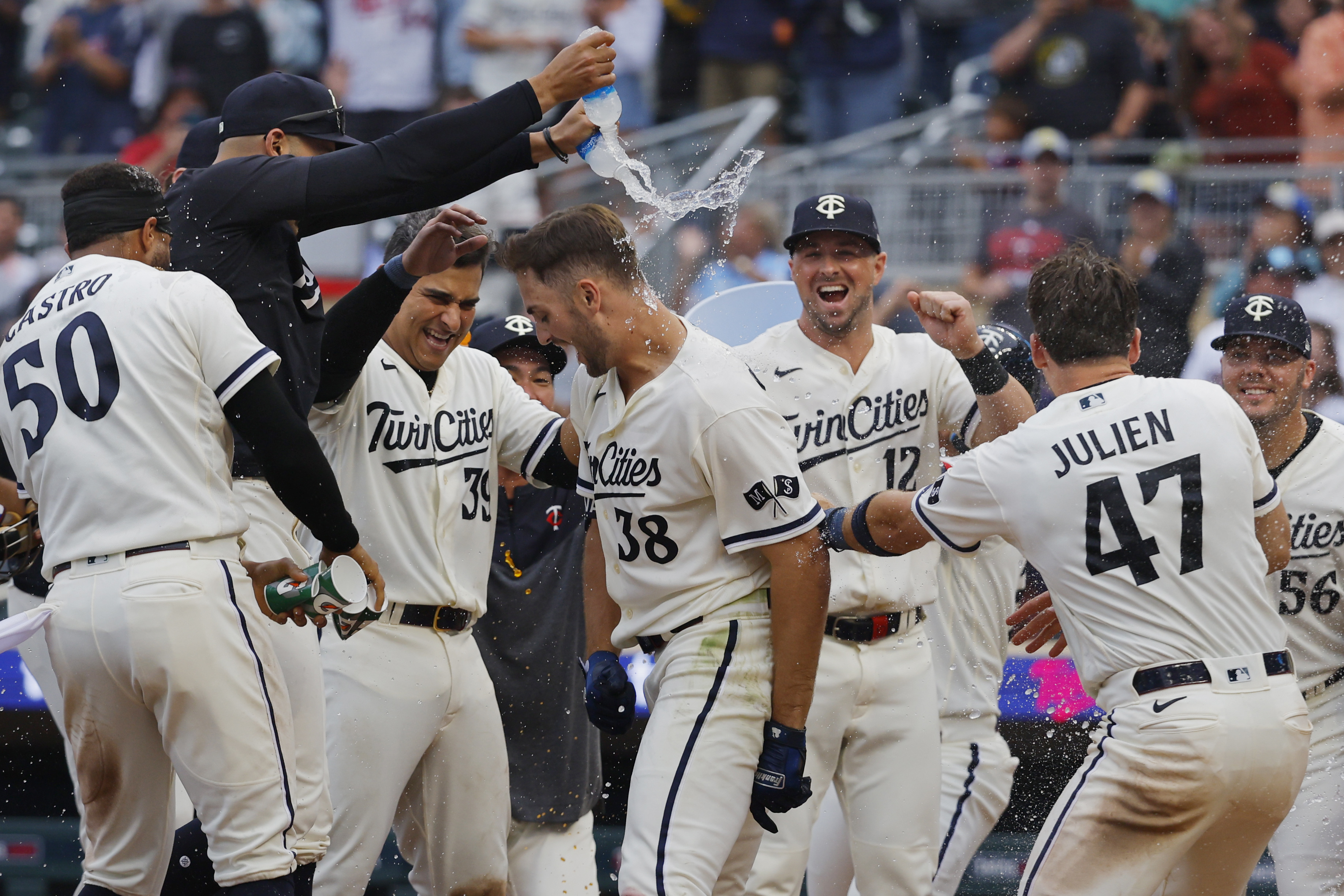 Marlins beat Twins 5-2; Jorge Soler's home runs start and finish Miami's  scoring