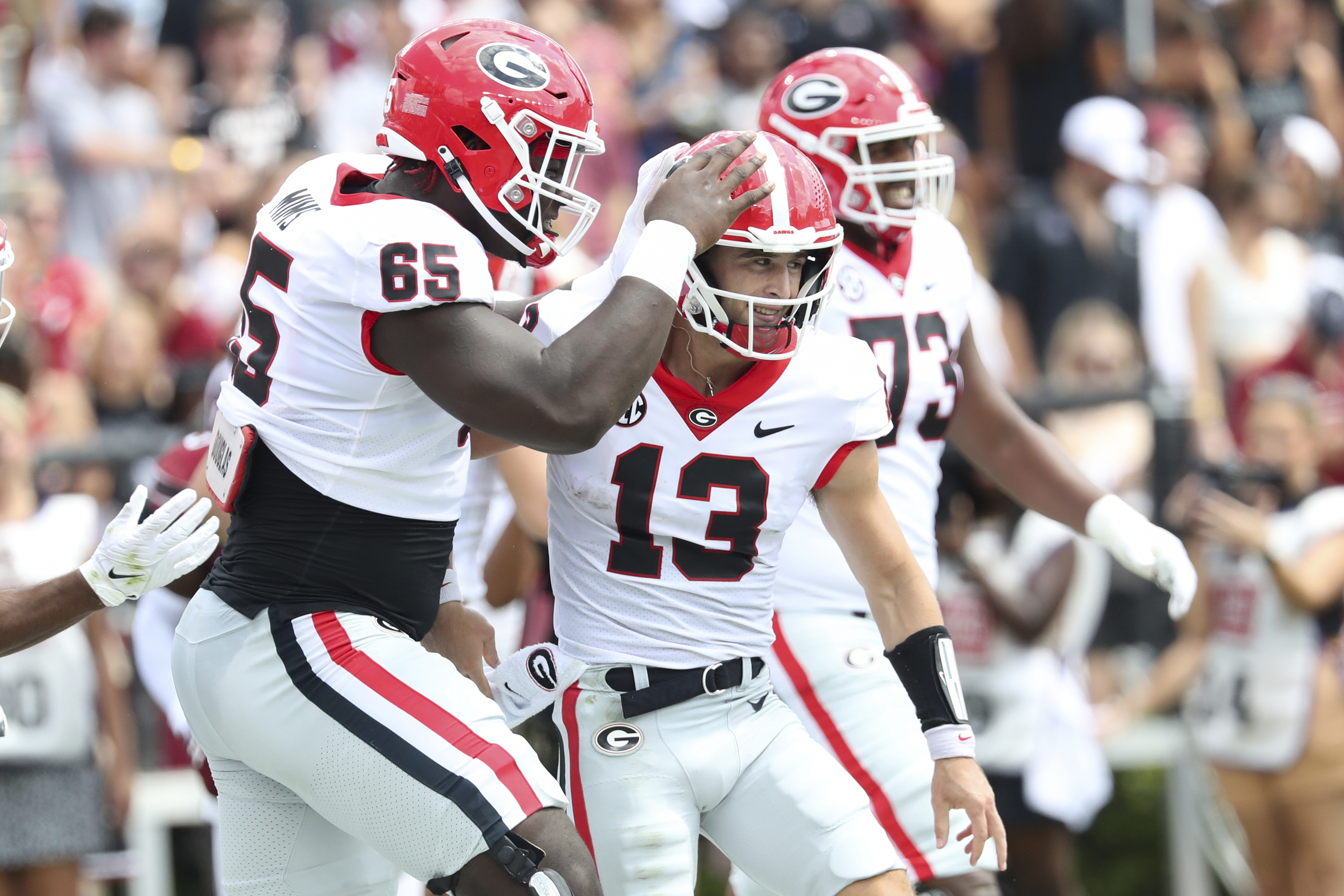 Bennett, No. 1 Georgia's D steamrolls South Carolina 48-7