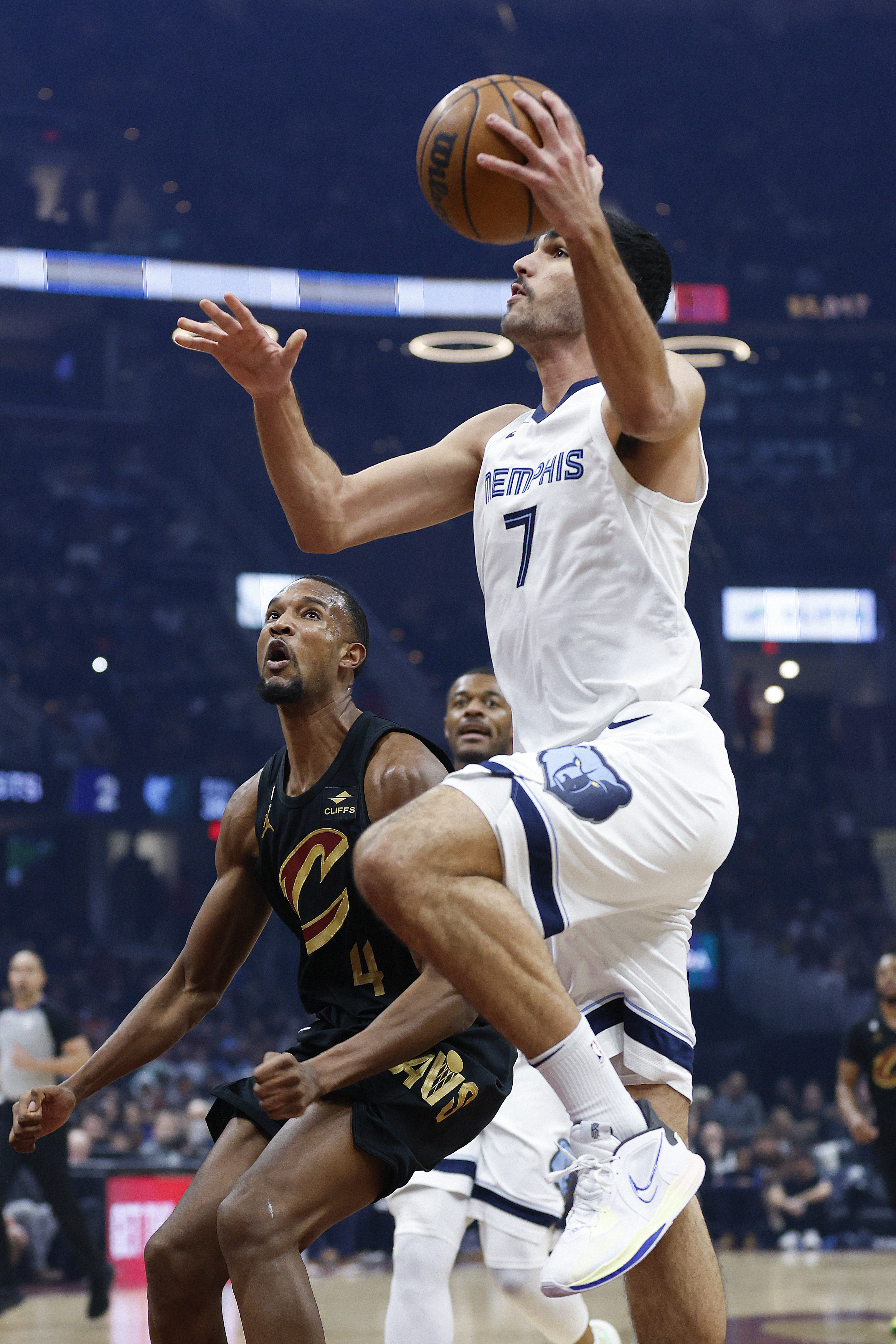 Donovan Mitchell-Dillon Brooks fight, Cavs call it a 'cheap shot