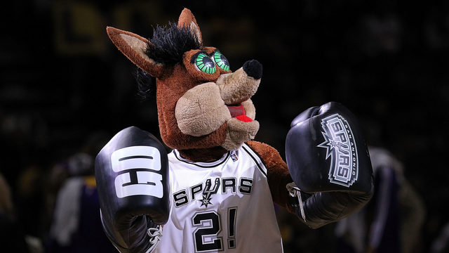 Spurs' Coyote ranks top-5 most-followed NBA mascots