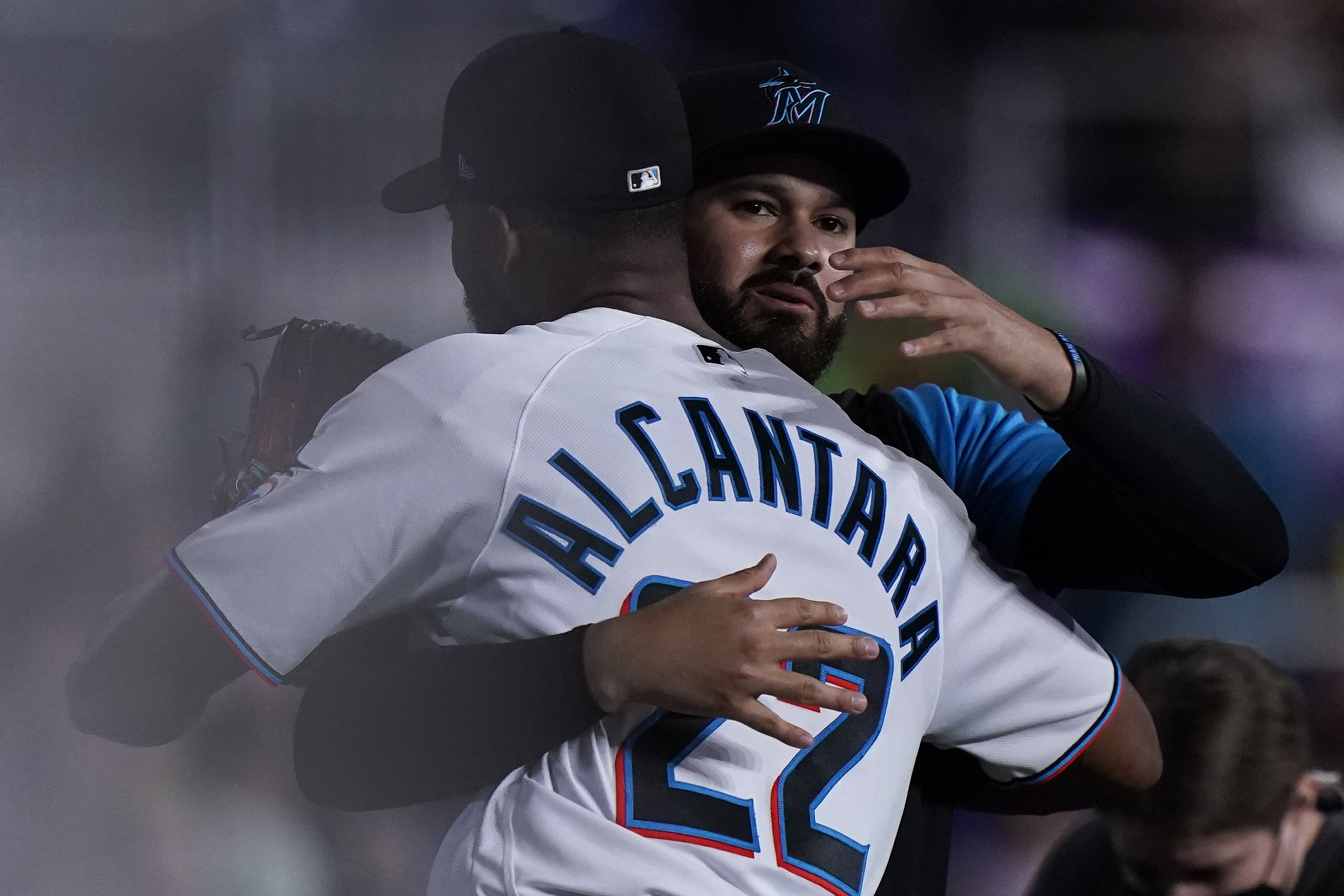 Sandy Alcantara tosses complete-game, 5-hitter as the Marlins beat Yankees  3-1