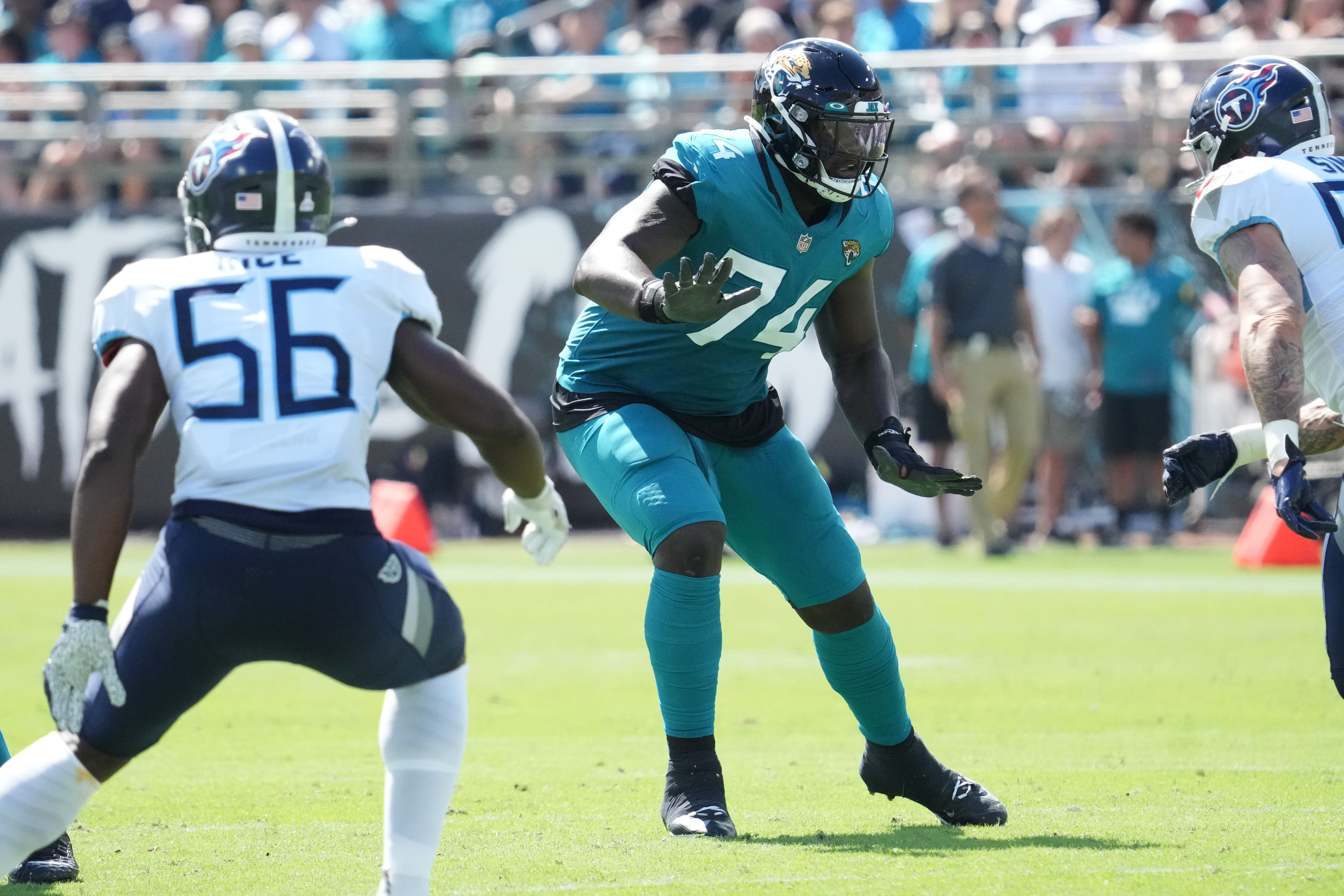 suficiente Groenlandia Incentivo Tag, you're it: Jaguars place franchise tag on Cam Robinson again