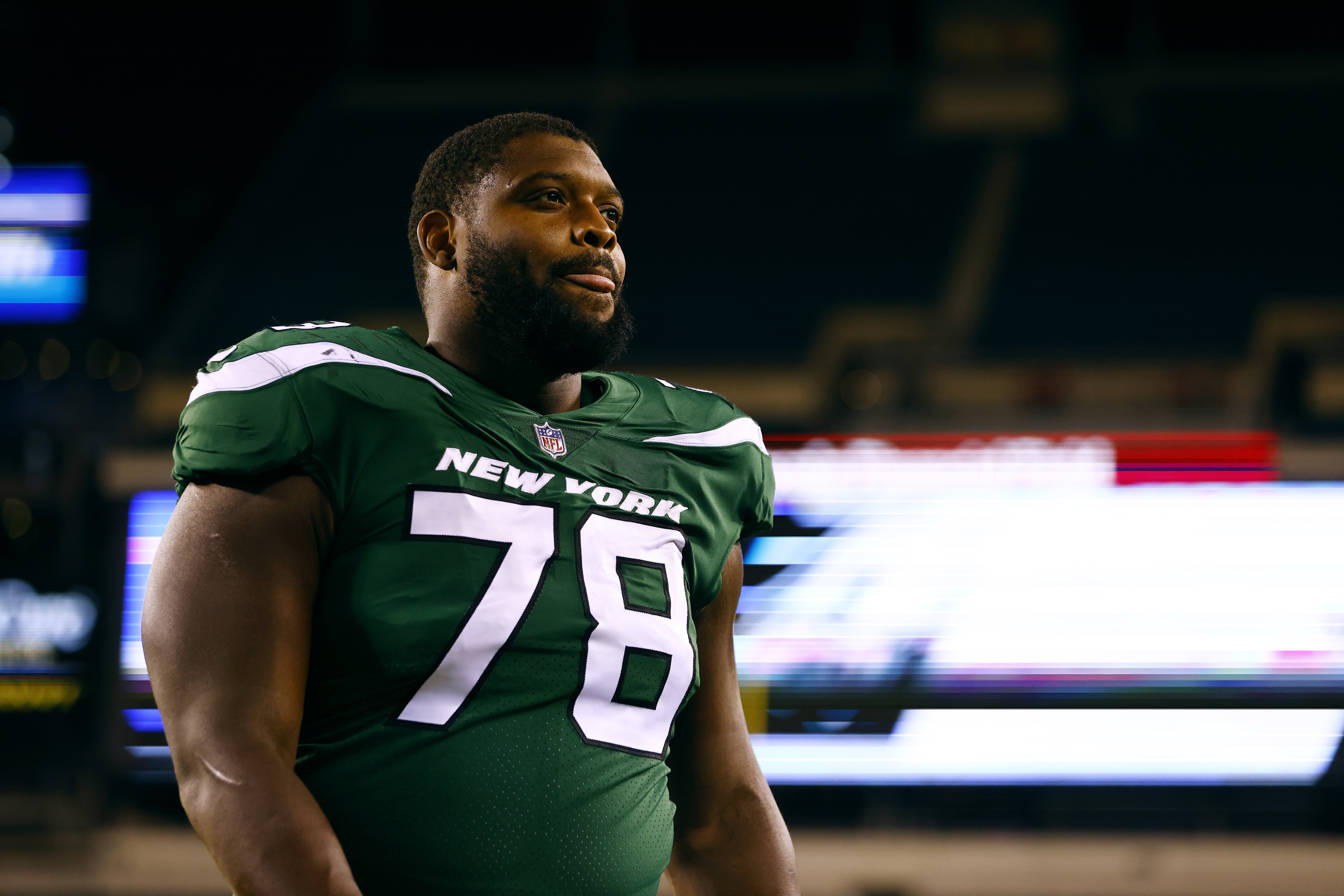 Jets' George Fant had more than half of 2021 salary fully guaranteed