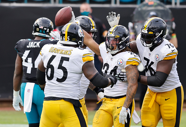 November 22, 2020 - Jacksonville, FL, U.S: Jacksonville Jaguars running  back James Robinson (30) during 1st half NFL football game between the  Pittsburgh Steelers and the Jacksonville Jaguars at TIAA Bank Field